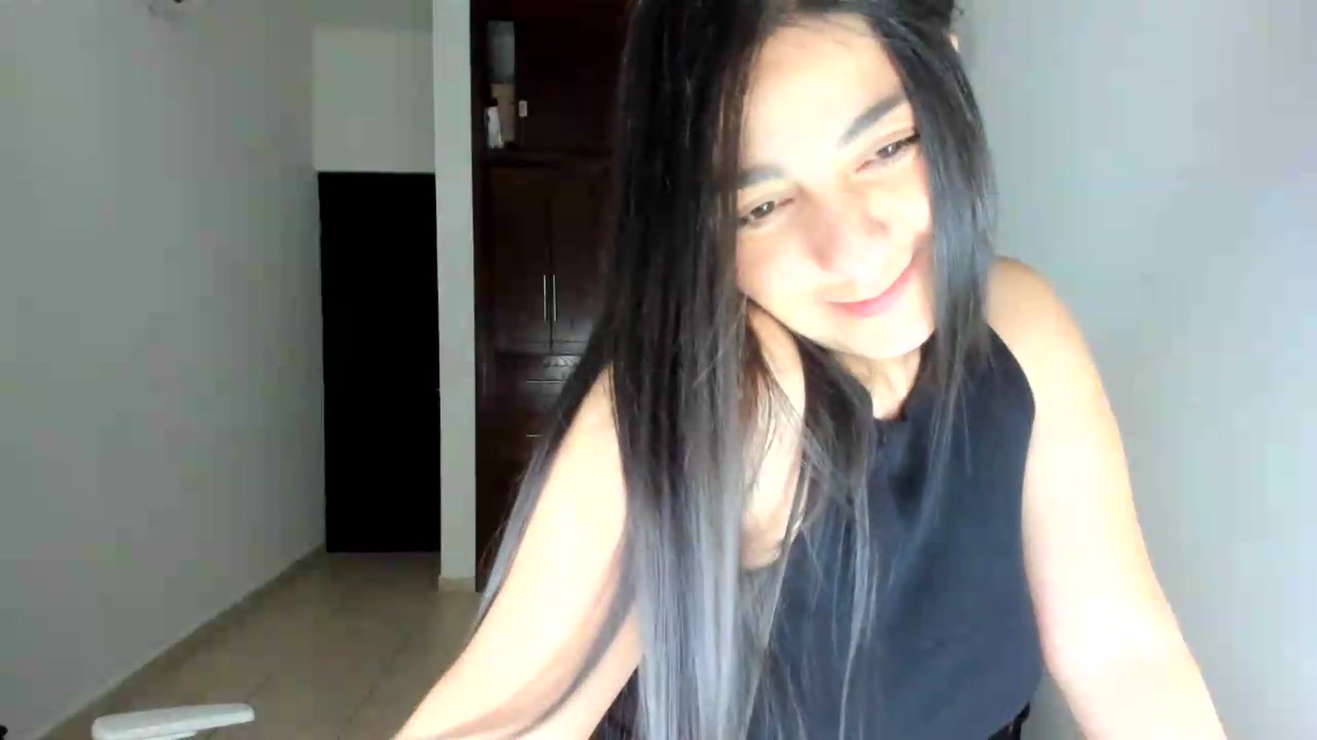 Gallery image thumbnail from anarossanna's myfreecams stream on, 07/23/2026, 02:43 image 13 of 20