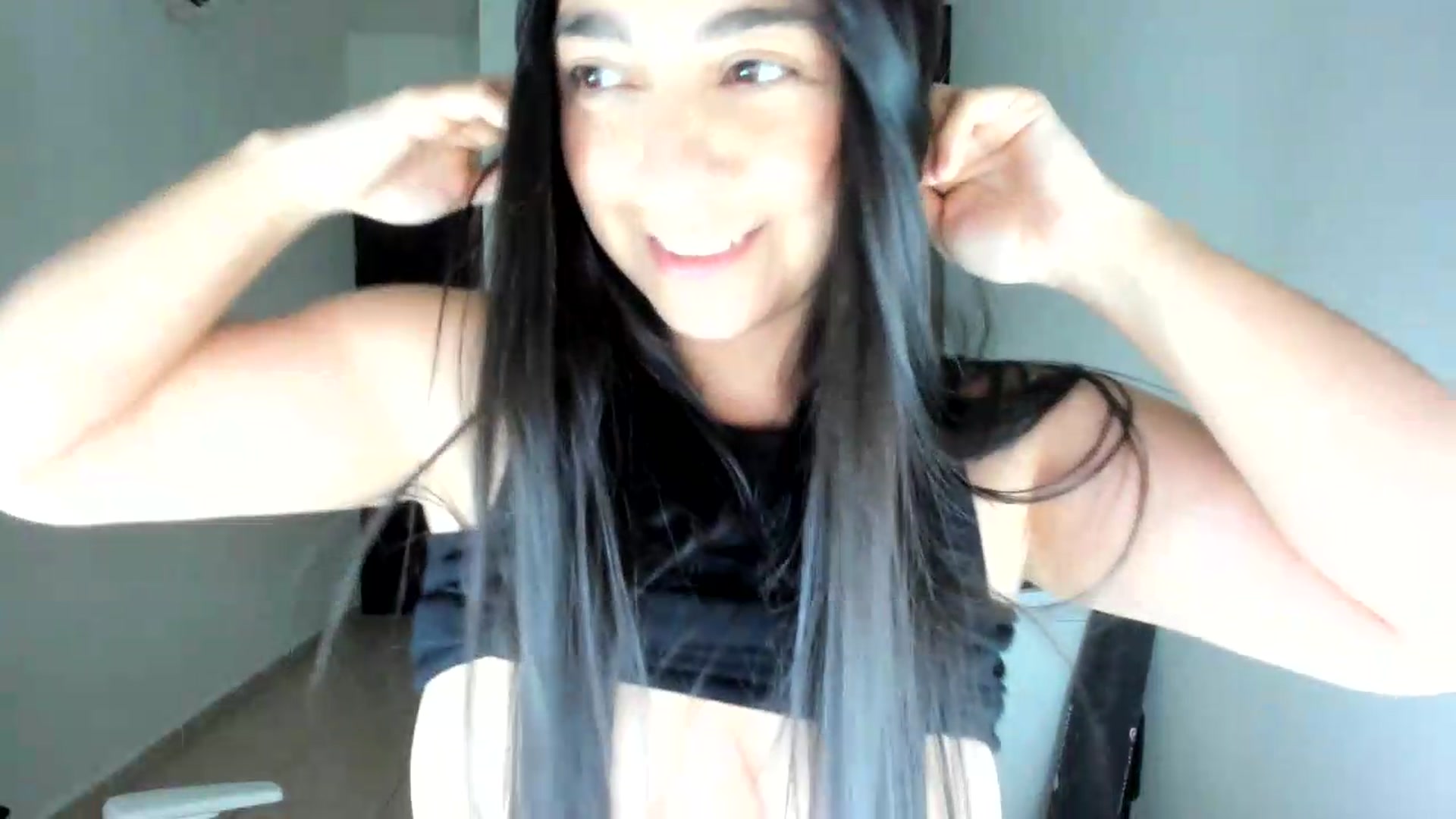 Gallery image thumbnail from anarossanna's myfreecams stream on, 07/23/2026, 02:43 image 8 of 20