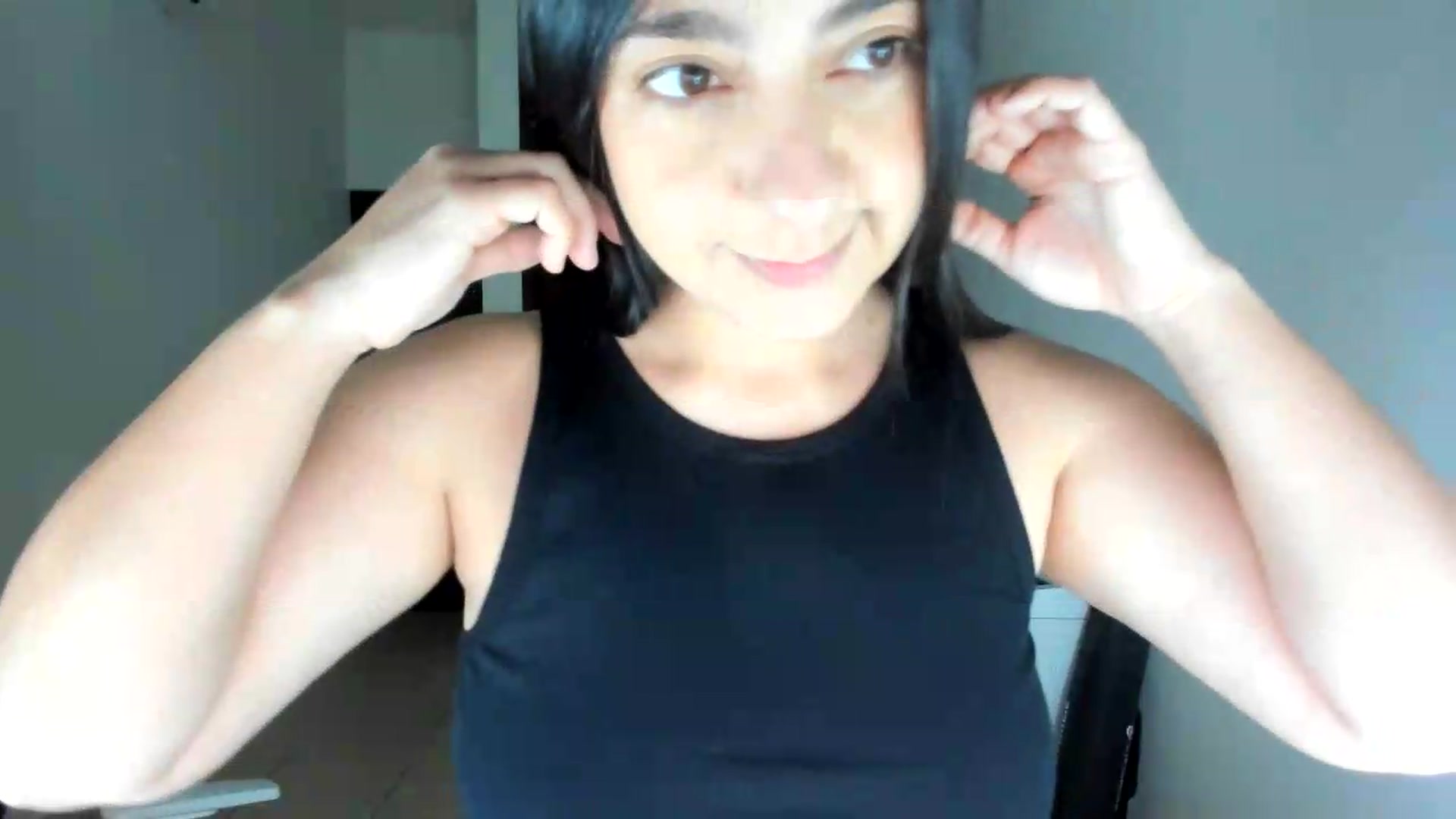 Gallery image thumbnail from anarossanna's myfreecams stream on, 07/23/2026, 02:43 image 17 of 20