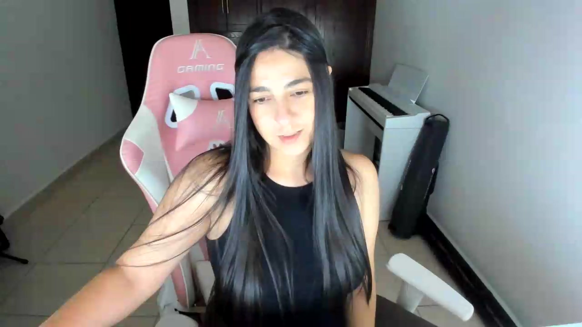 Gallery image thumbnail from anarossanna's myfreecams stream on, 07/23/2026, 04:01 image 2 of 20