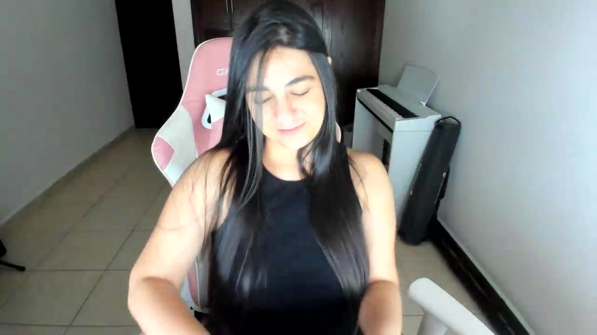 Gallery image thumbnail from anarossanna's myfreecams stream on, 07/23/2026, 04:01 image 12 of 20