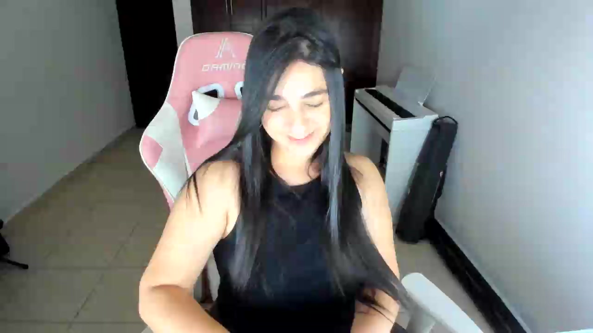 Gallery image thumbnail from anarossanna's myfreecams stream on, 07/23/2026, 04:01 image 1 of 20