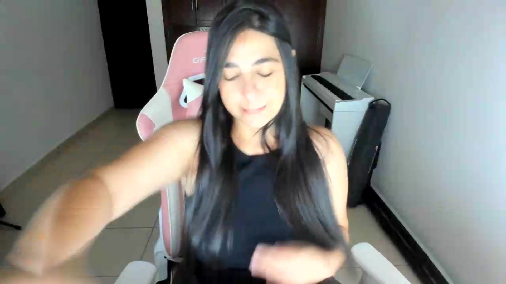 Gallery image thumbnail from anarossanna's myfreecams stream on, 07/23/2026, 04:01 image 13 of 20