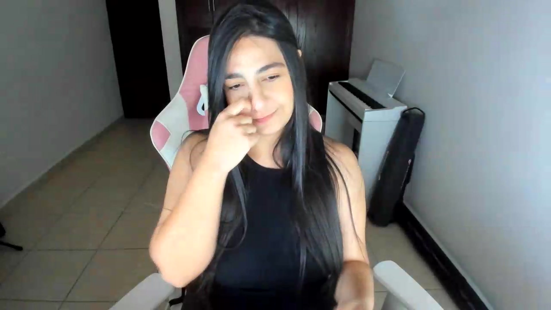 Gallery image thumbnail from anarossanna's myfreecams stream on, 07/23/2026, 04:01 image 7 of 20