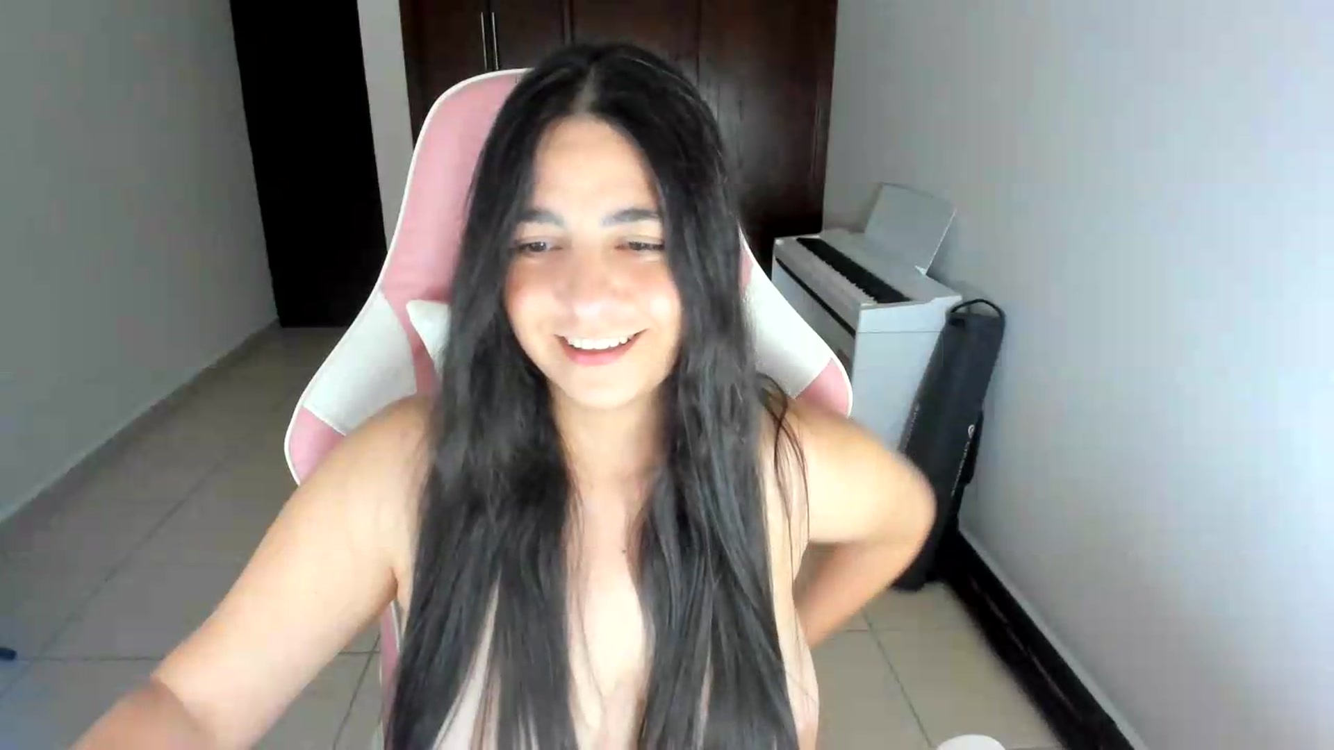 Gallery image thumbnail from anarossanna's myfreecams stream on, 07/29/2026, 04:03 image 3 of 20
