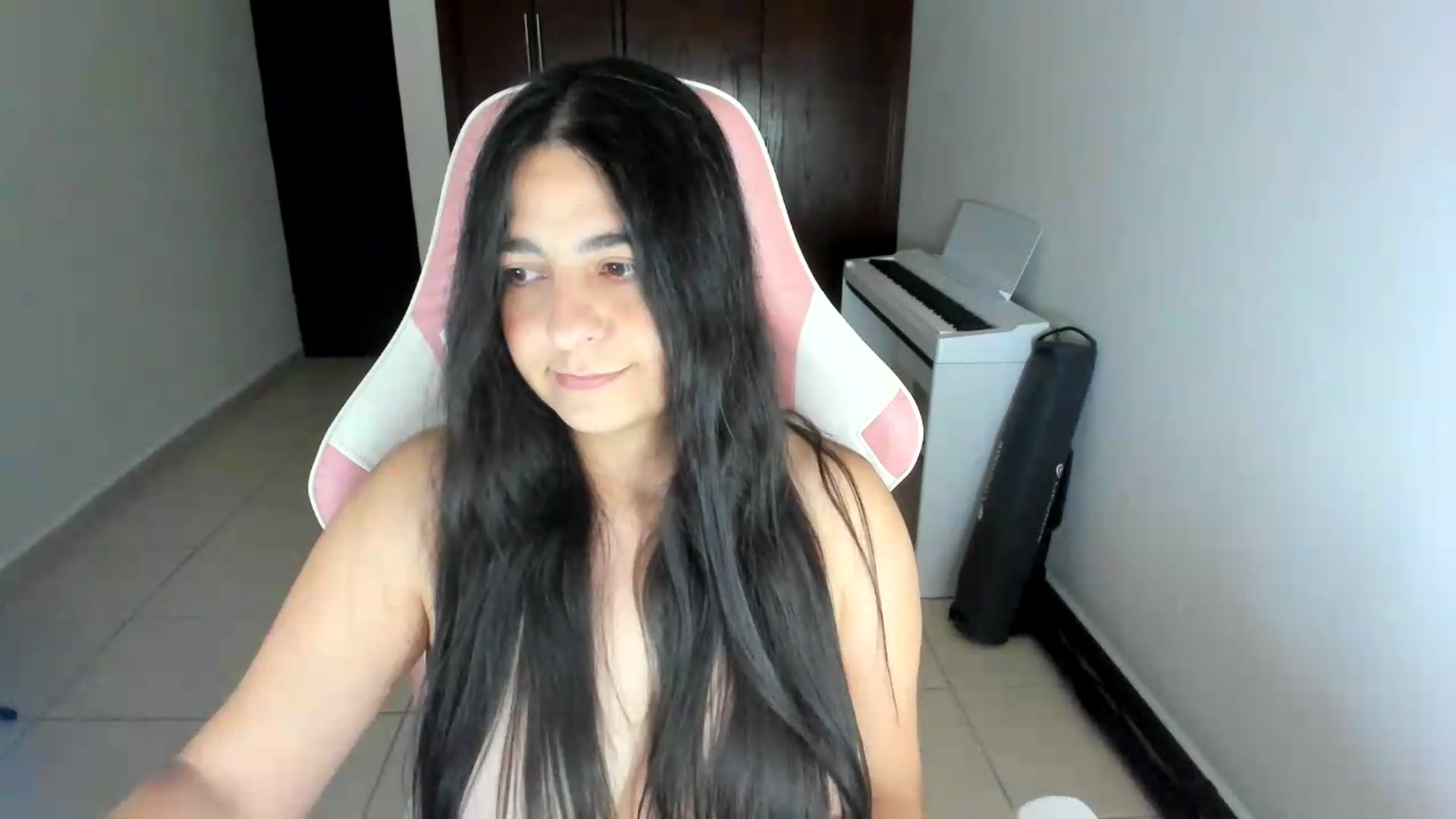 Gallery image thumbnail from anarossanna's myfreecams stream on, 07/29/2026, 04:03 image 6 of 20