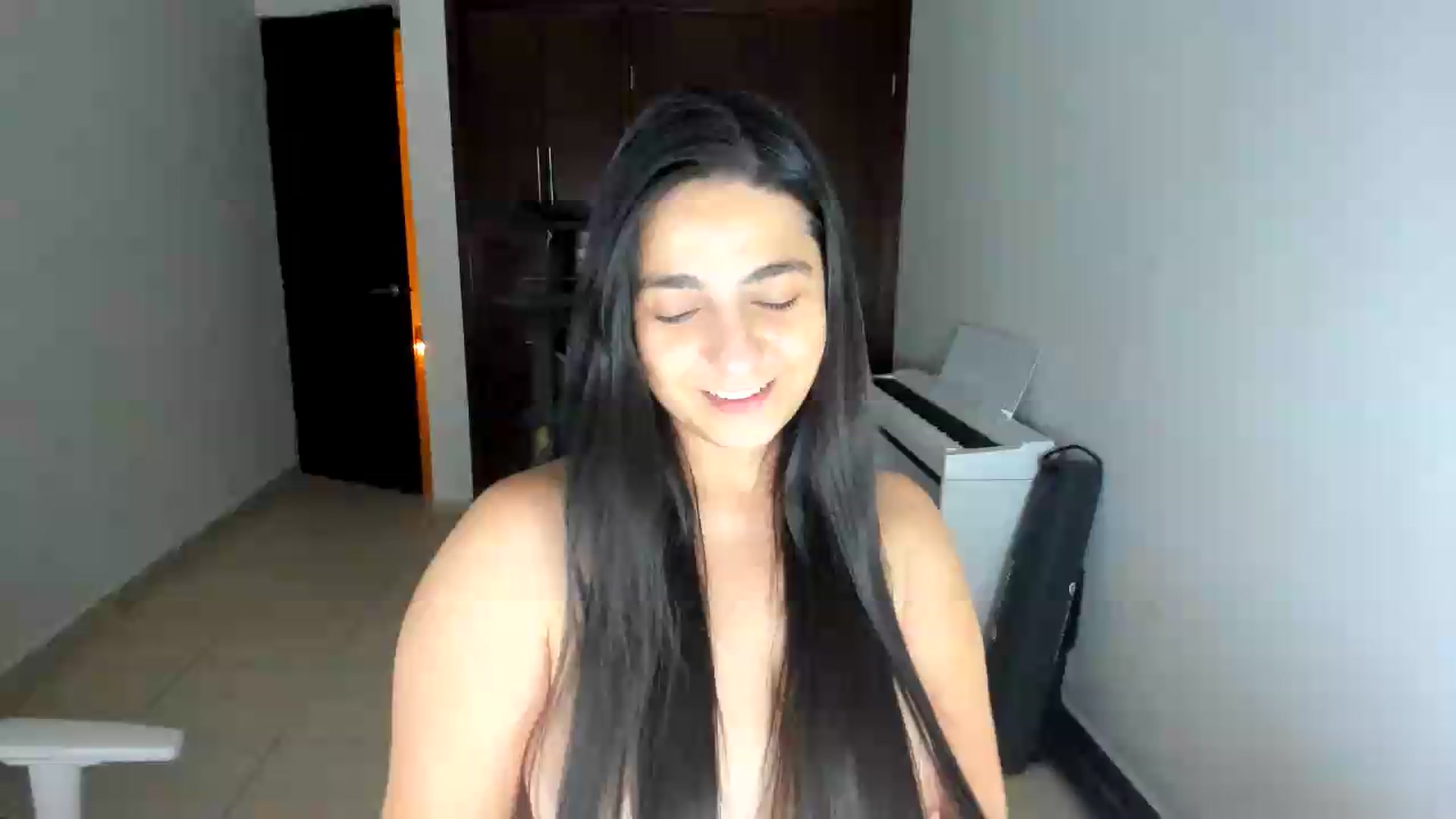 Gallery image thumbnail from anarossanna's myfreecams stream on, 08/07/2026, 01:32 image 10 of 20