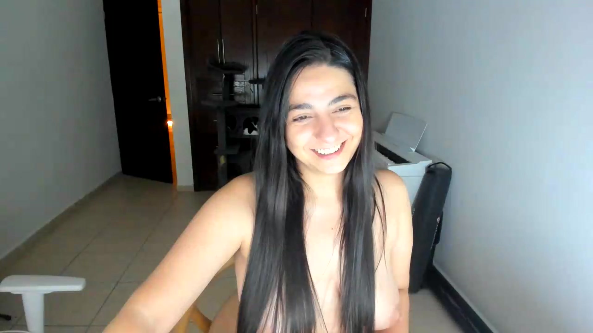 Gallery image thumbnail from anarossanna's myfreecams stream on, 08/07/2026, 01:32 image 4 of 20