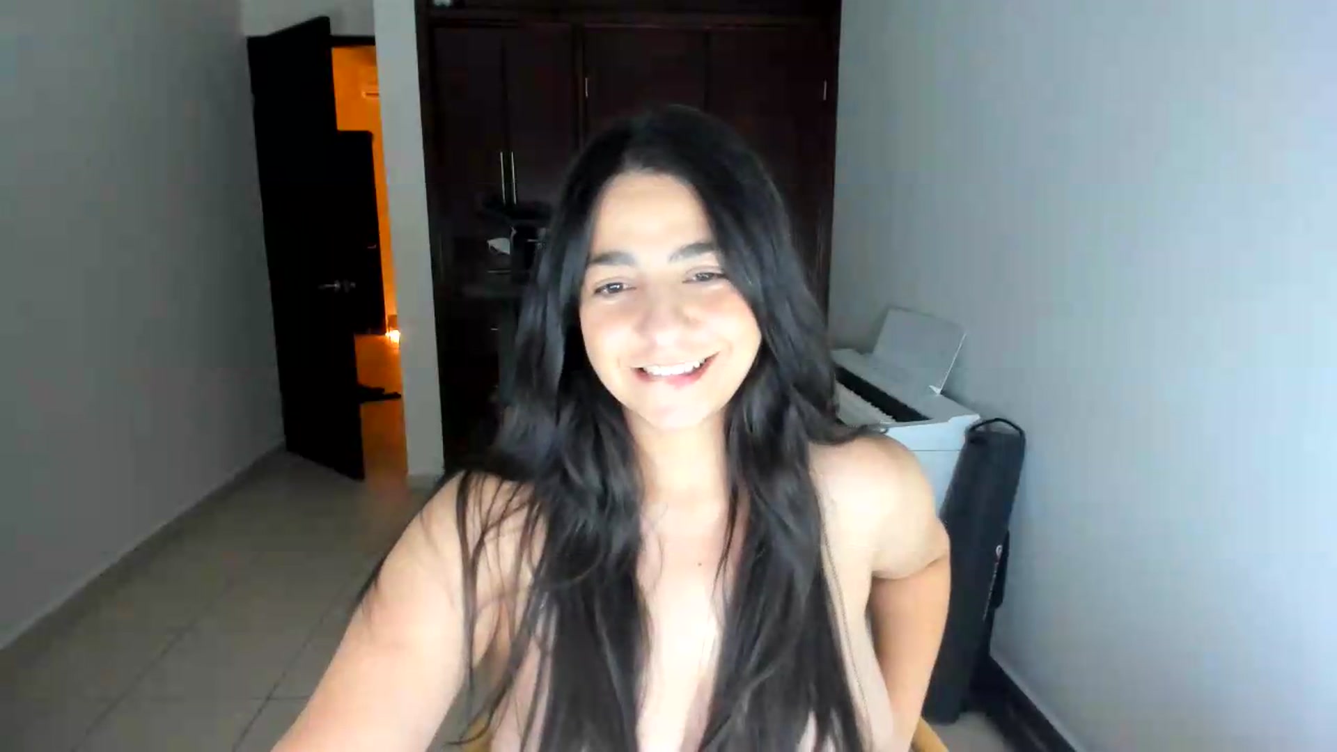 Gallery image thumbnail from anarossanna's myfreecams stream on, 08/08/2026, 01:52 image 6 of 20