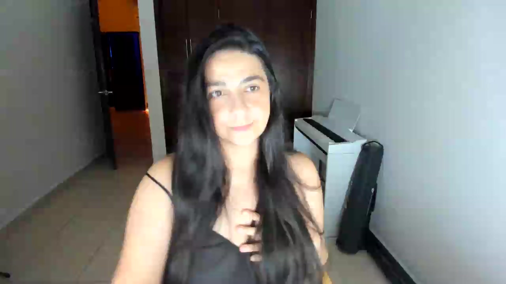 Gallery image thumbnail from anarossanna's myfreecams stream on, 08/13/2026, 03:54 image 7 of 20