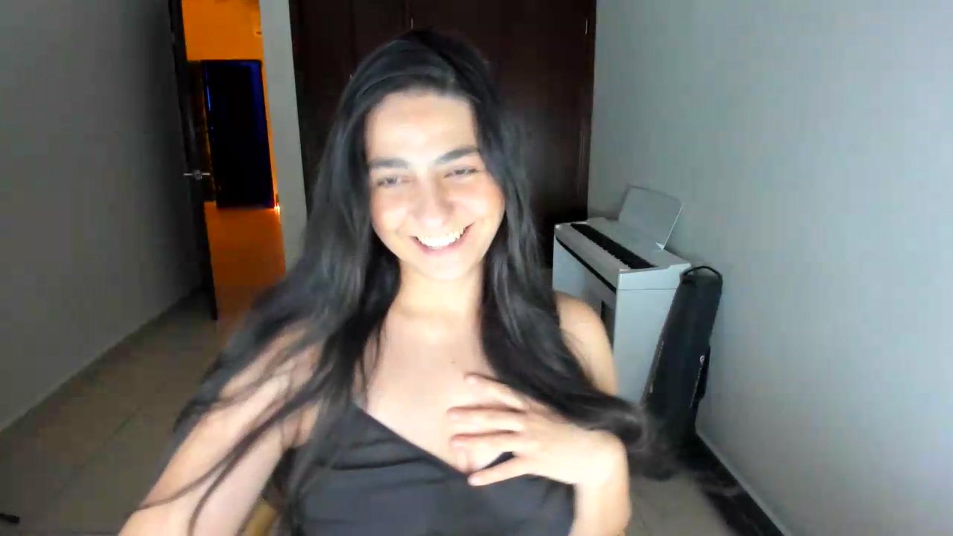 Gallery image thumbnail from anarossanna's myfreecams stream on, 08/13/2026, 03:54 image 2 of 20