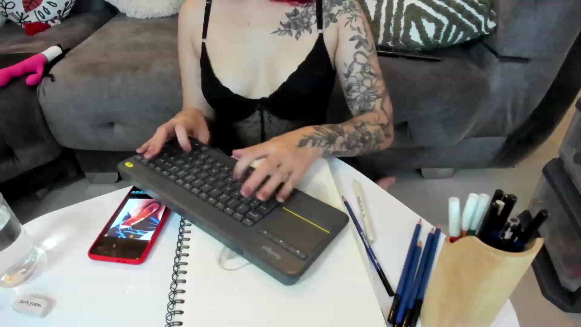 Gallery image thumbnail from angel_sweet9's myfreecams stream on, 07/01/2023, 14:57 image 9 of 20