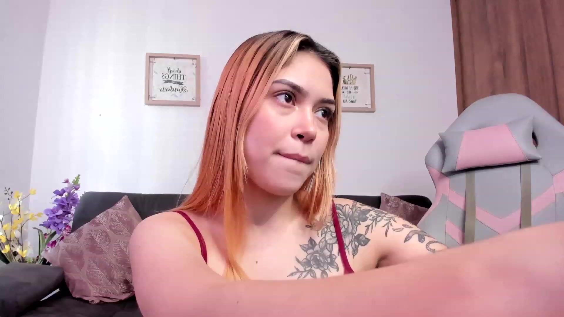 Gallery image thumbnail from angel_sweet9's myfreecams stream on, 12/09/2023, 13:39 image 8 of 20
