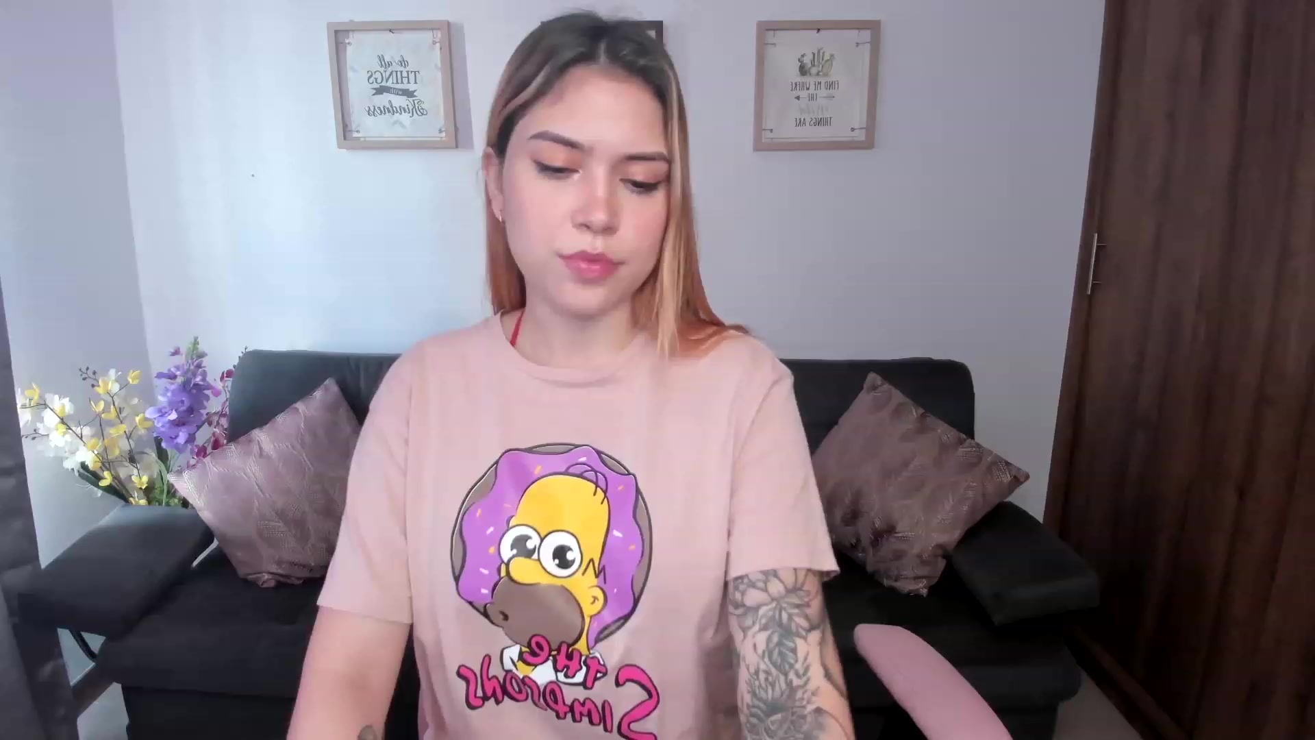 Gallery image thumbnail from angel_sweet9's myfreecams stream on, 01/03/2024, 13:16 image 1 of 20