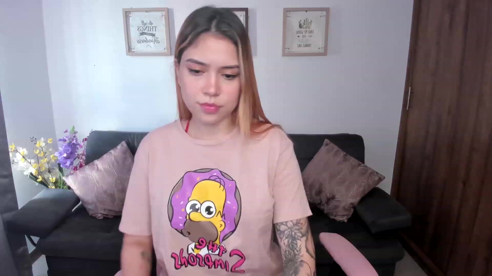 Gallery image thumbnail from angel_sweet9's myfreecams stream on, 01/03/2024, 13:16 image 2 of 20