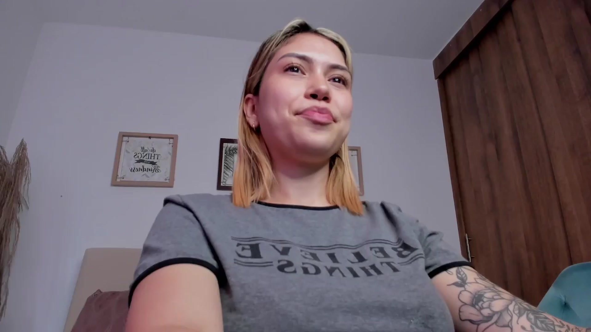 Gallery image thumbnail from angel_sweet9's myfreecams stream on, 04/03/2024, 13:24 image 17 of 20