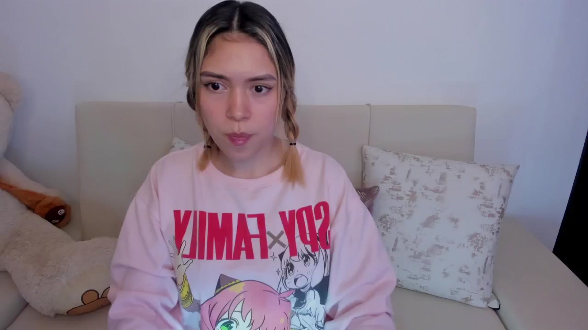 Gallery image thumbnail from angel_sweet9's myfreecams stream on, 05/16/2024, 16:51 image 2 of 20