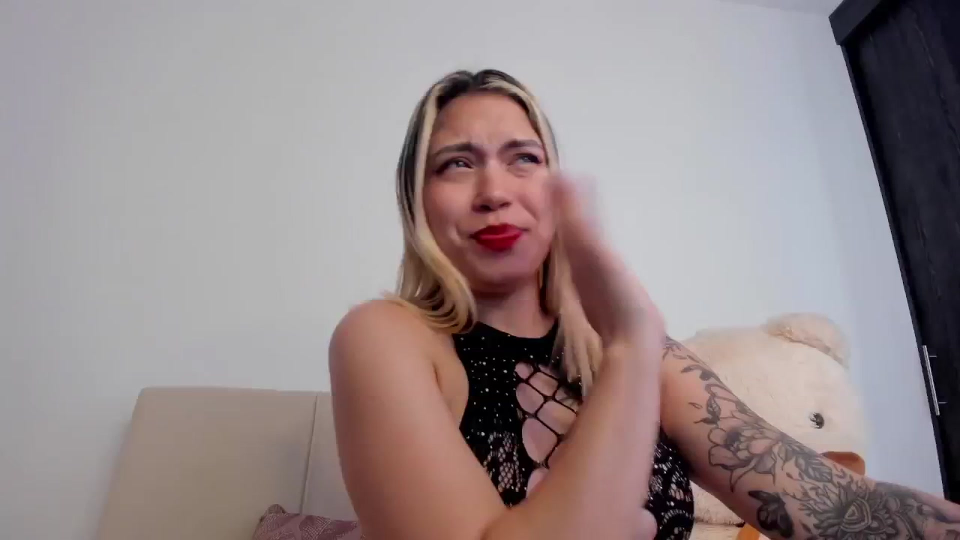 Gallery image thumbnail from angel_sweet9's myfreecams stream on, 06/18/2024, 15:59 image 19 of 20