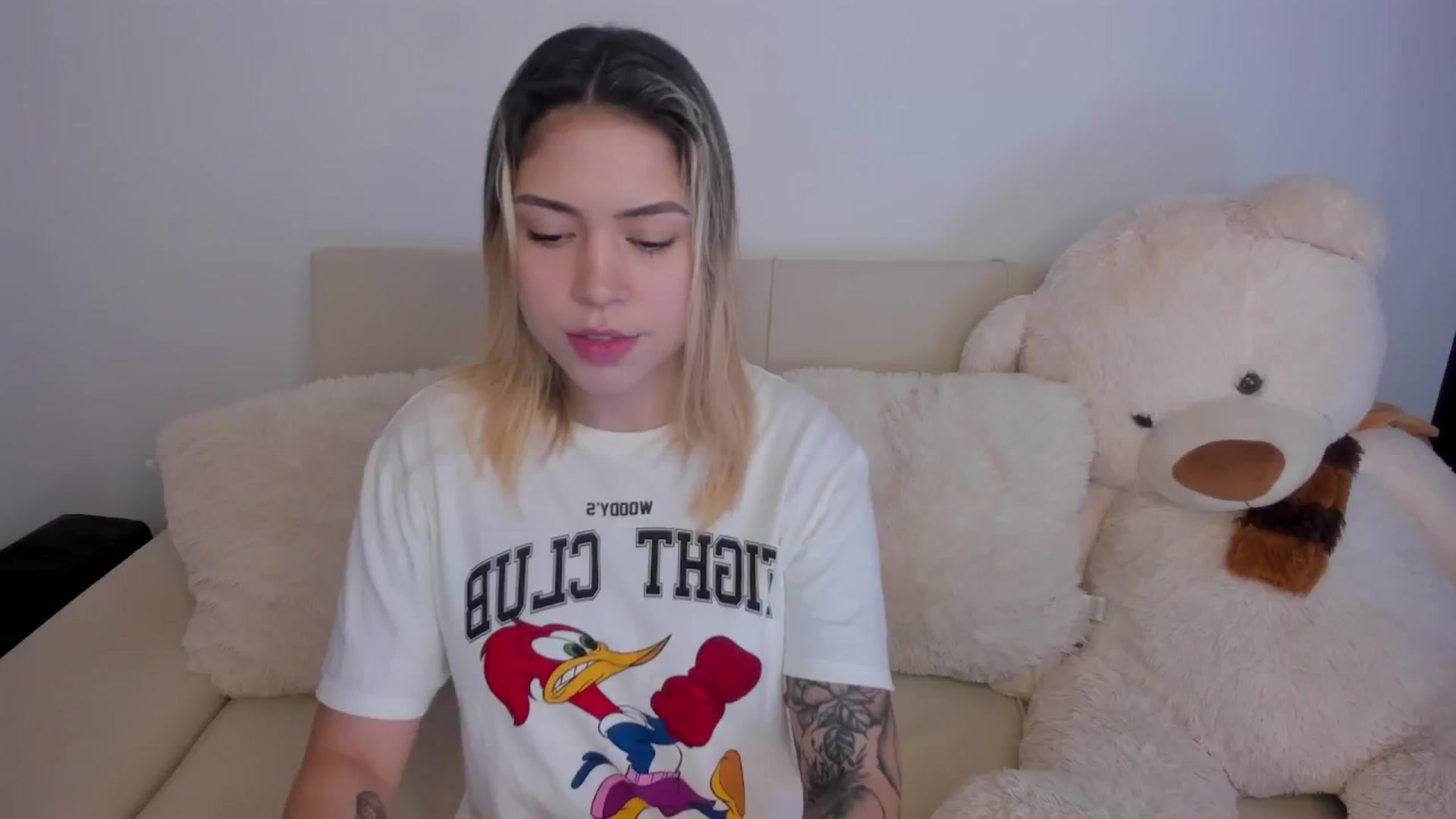Gallery image thumbnail from angel_sweet9's myfreecams stream on, 08/23/2024, 12:56 image 1 of 20