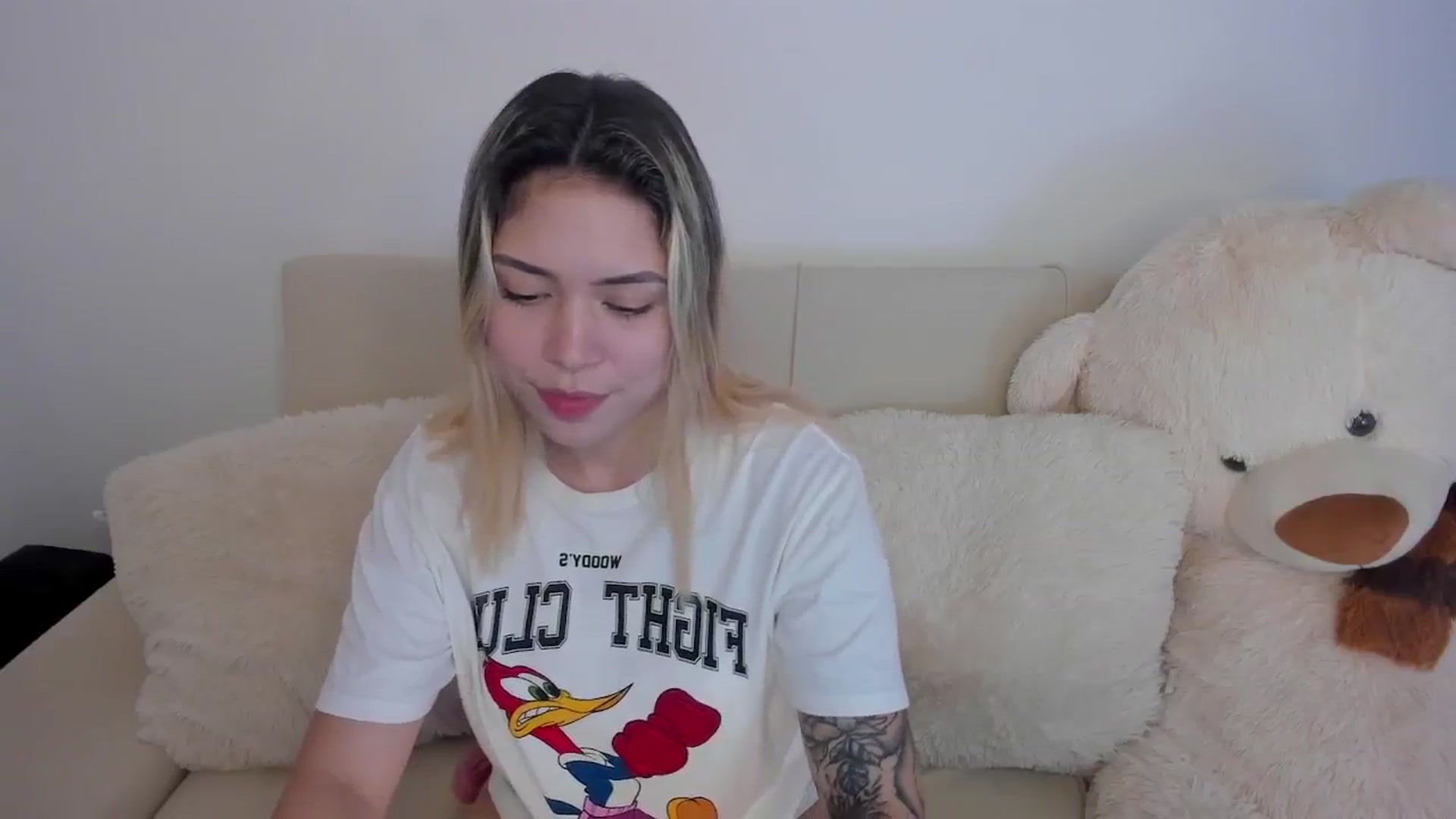 Gallery image thumbnail from angel_sweet9's myfreecams stream on, 08/23/2024, 12:56 image 14 of 20