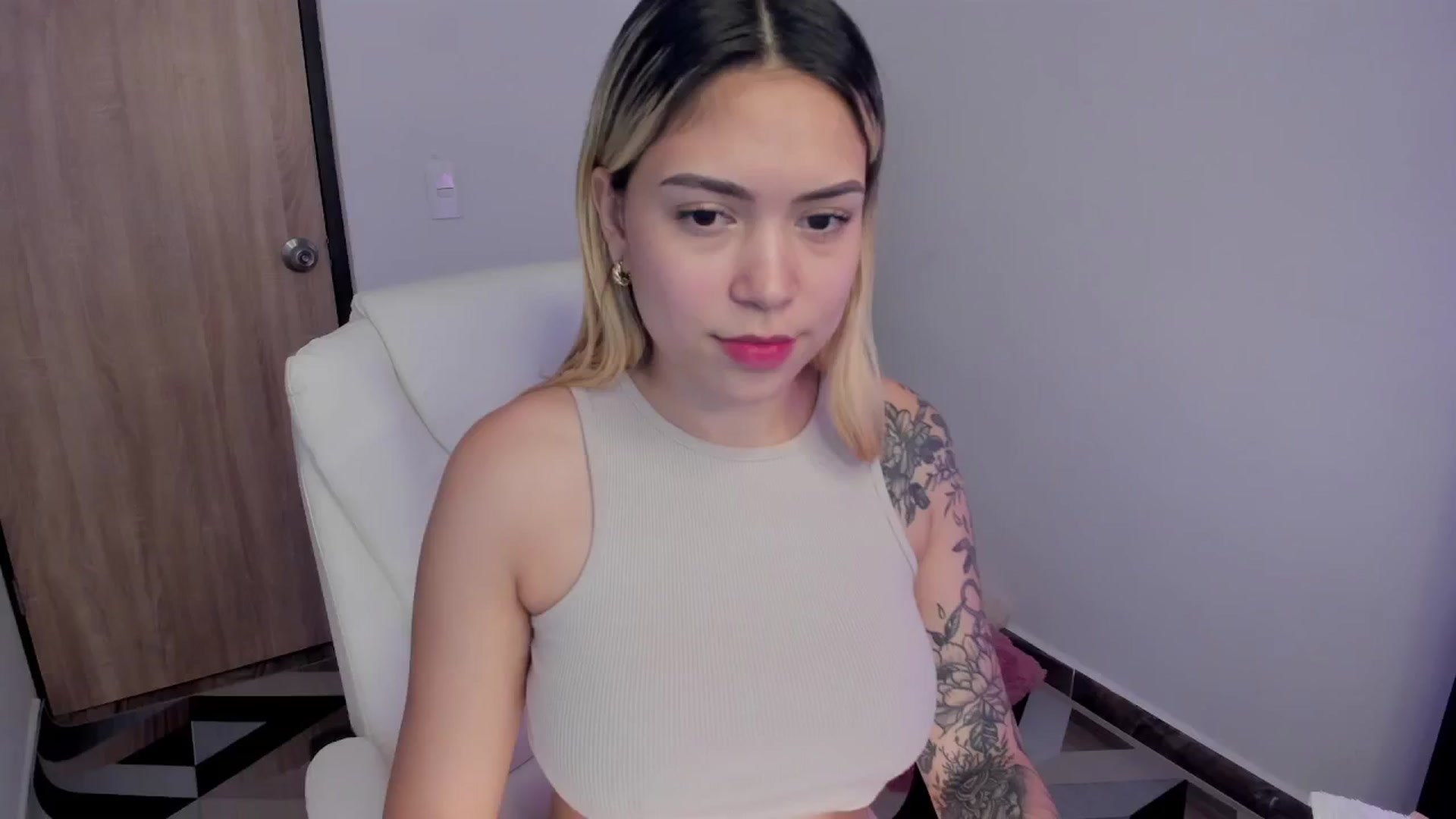 Gallery image thumbnail from angel_sweet9's myfreecams stream on, 09/03/2024, 15:28 image 18 of 20