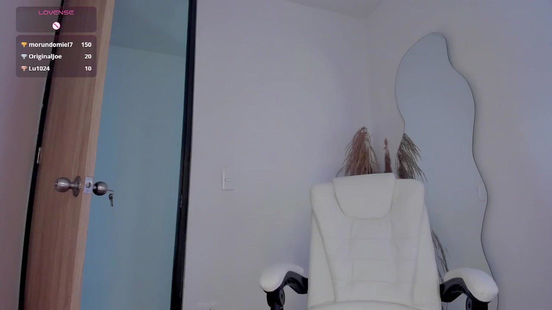 Gallery image thumbnail from angel_sweet9's myfreecams stream on, 09/25/2024, 16:49 image 9 of 20