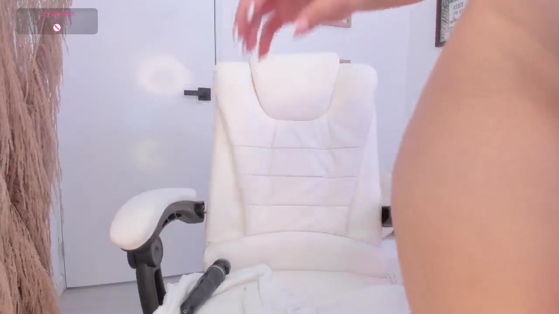 Gallery image thumbnail from angel_sweet9's myfreecams stream on, 11/05/2024, 16:00 image 6 of 20