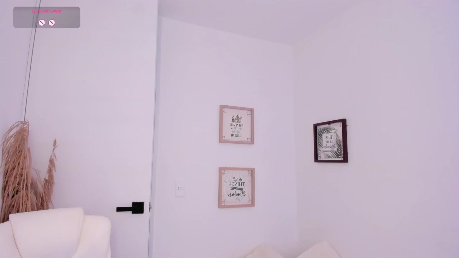 Gallery image thumbnail from angel_sweet9's myfreecams stream on, 11/28/2024, 17:18 image 20 of 20