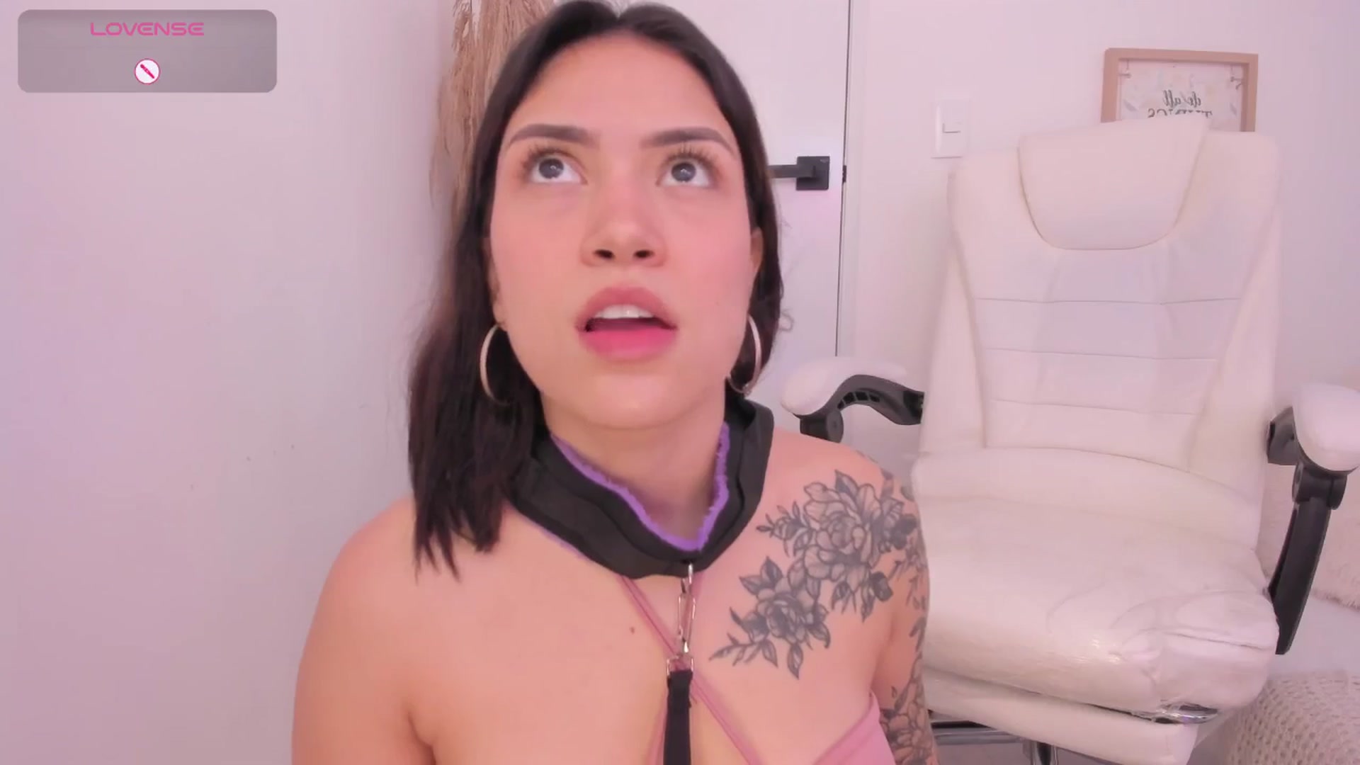 Gallery image thumbnail from angel_sweet9's myfreecams stream on, 12/10/2024, 16:19 image 18 of 20