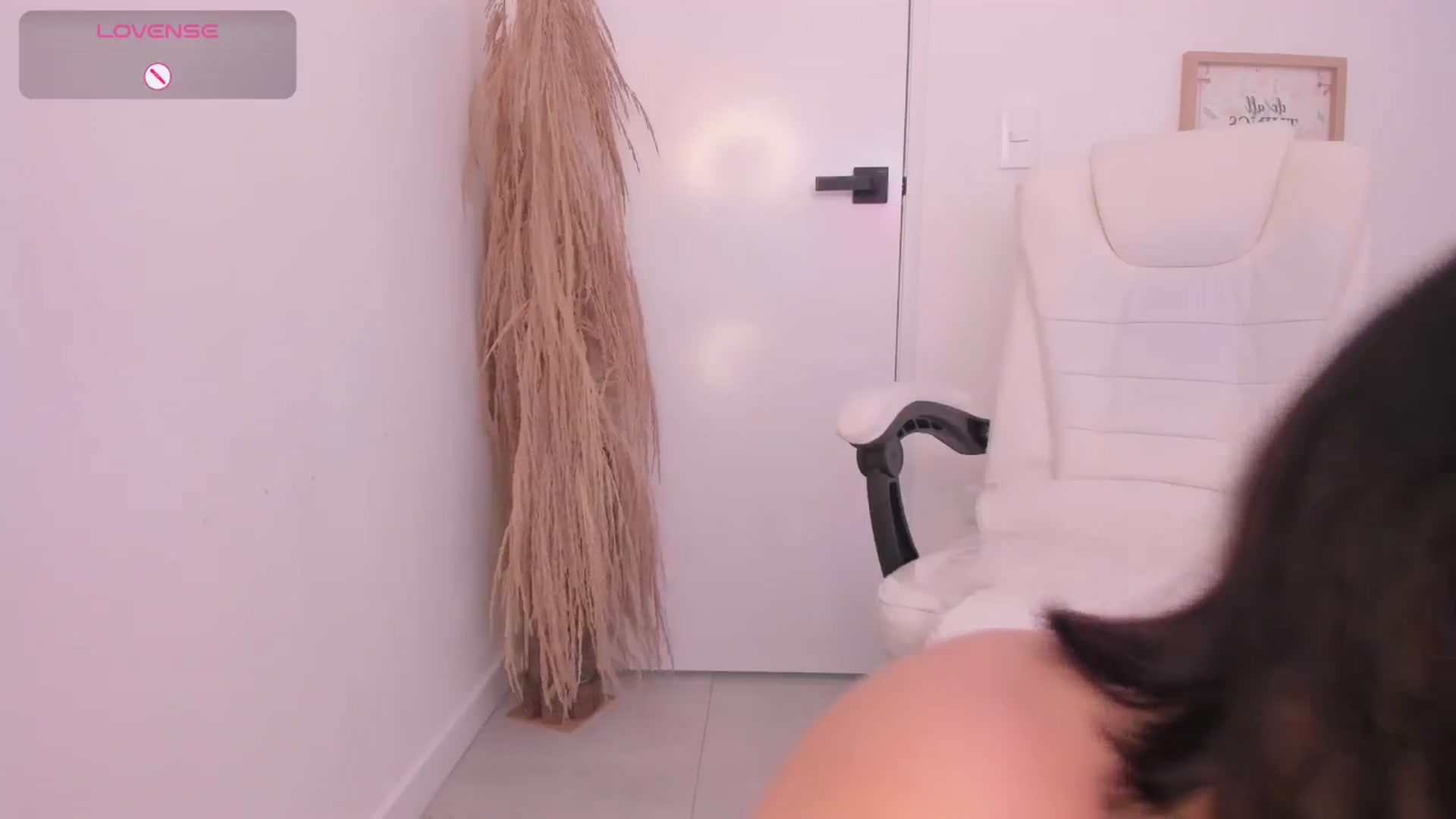 Gallery image thumbnail from angel_sweet9's myfreecams stream on, 12/10/2024, 16:19 image 20 of 20