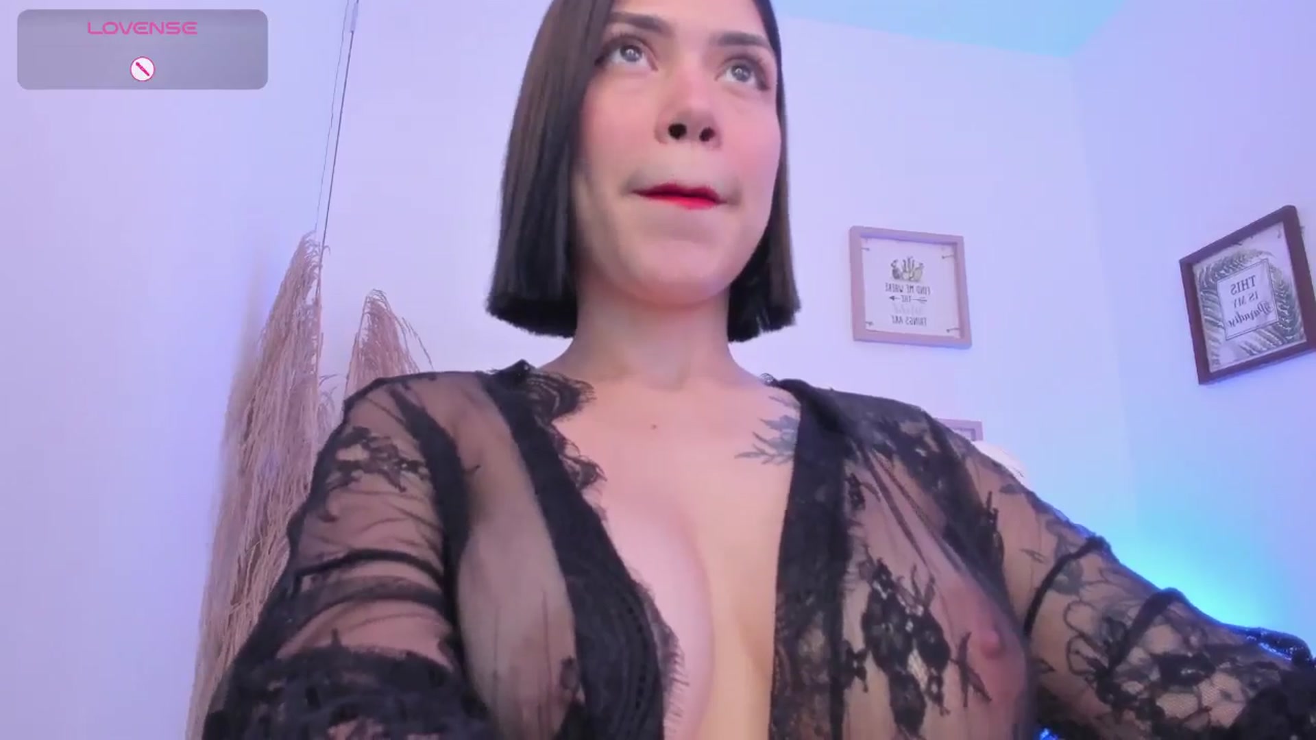 Gallery image thumbnail from angel_sweet9's myfreecams stream on, 12/11/2024, 15:25 image 7 of 20
