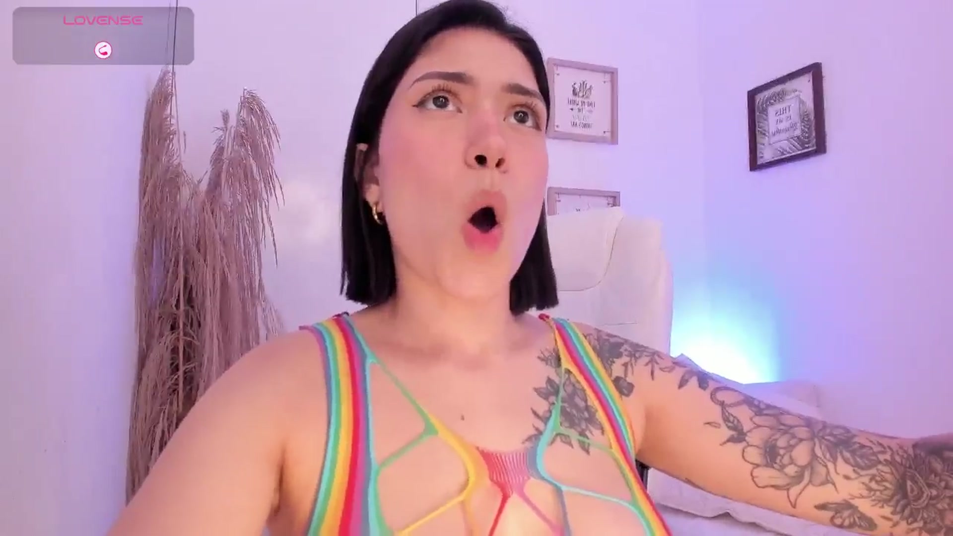 Gallery image thumbnail from angel_sweet9's myfreecams stream on, 01/07/2025, 22:32 image 5 of 20