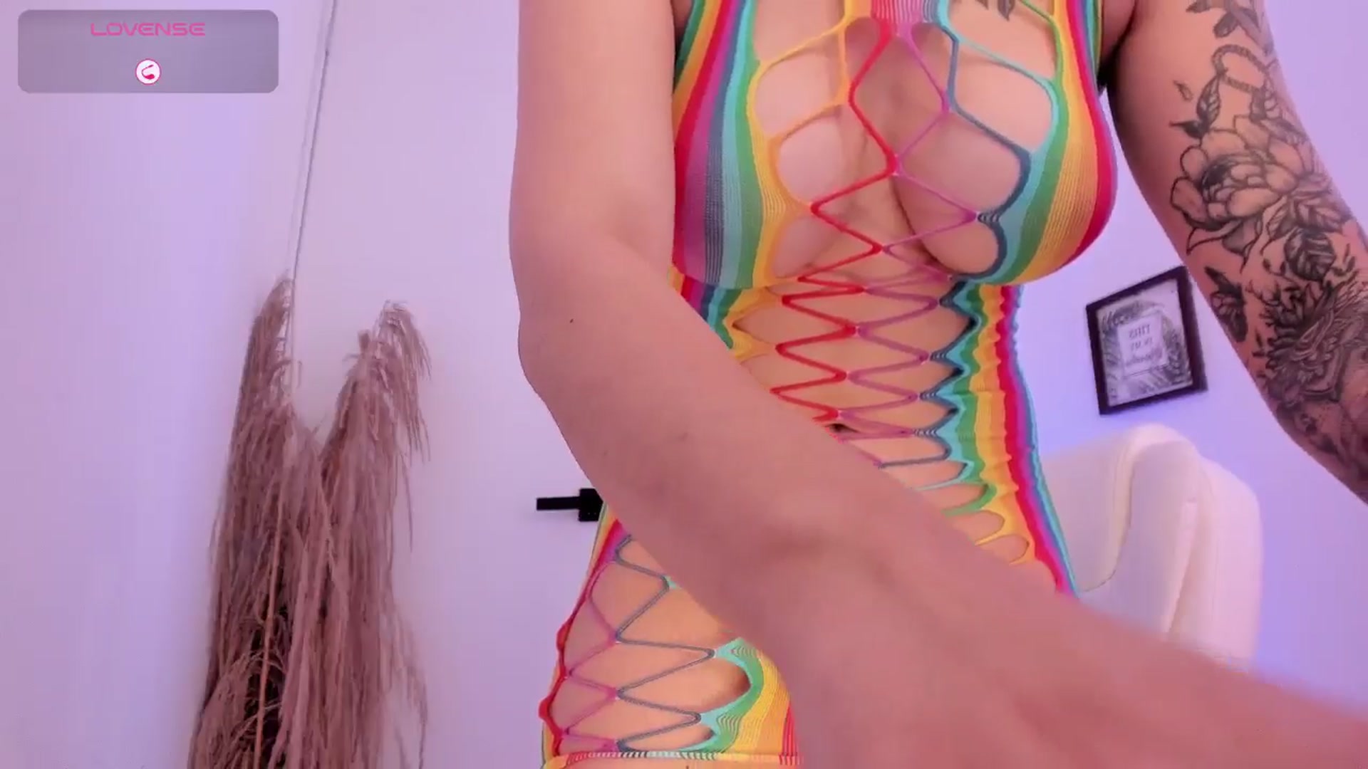 Gallery image thumbnail from angel_sweet9's myfreecams stream on, 01/07/2025, 22:32 image 11 of 20