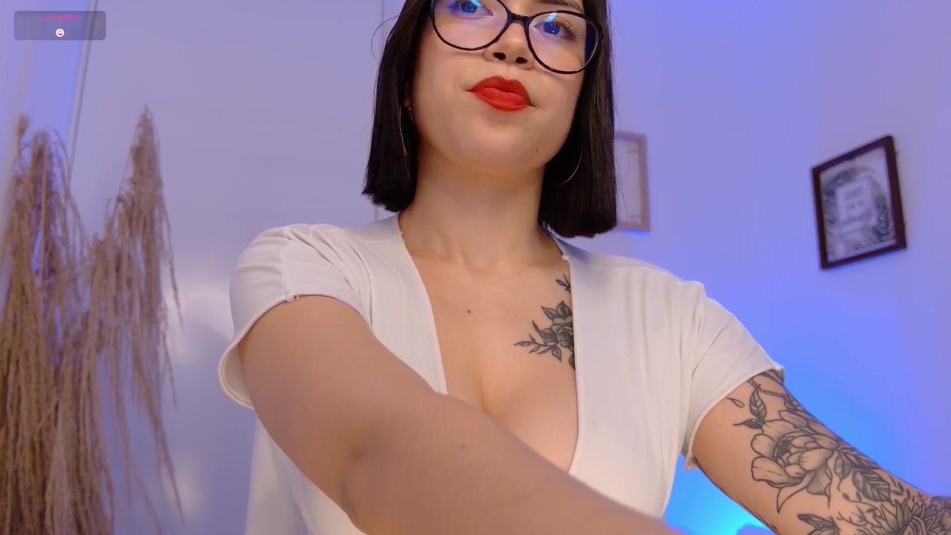 Gallery image thumbnail from angel_sweet9's myfreecams stream on, 01/11/2025, 19:22 image 18 of 20
