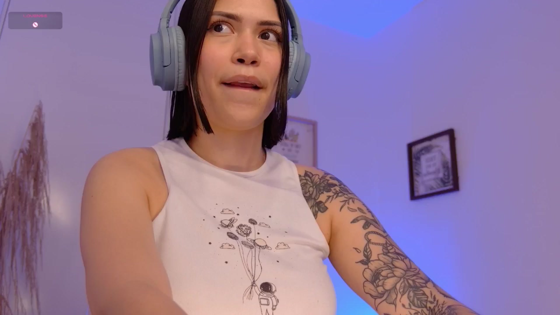 Gallery image thumbnail from angel_sweet9's myfreecams stream on, 02/01/2025, 22:49 image 12 of 20