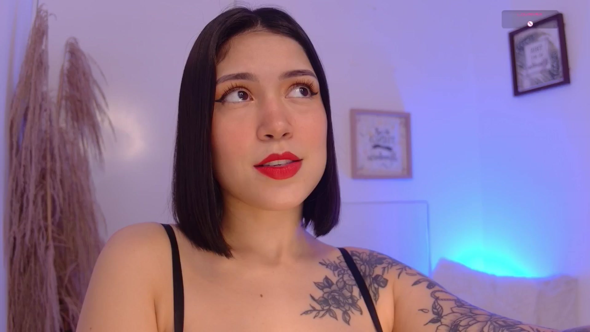 Gallery image thumbnail from angel_sweet9's myfreecams stream on, 03/01/2025, 13:28 image 12 of 20