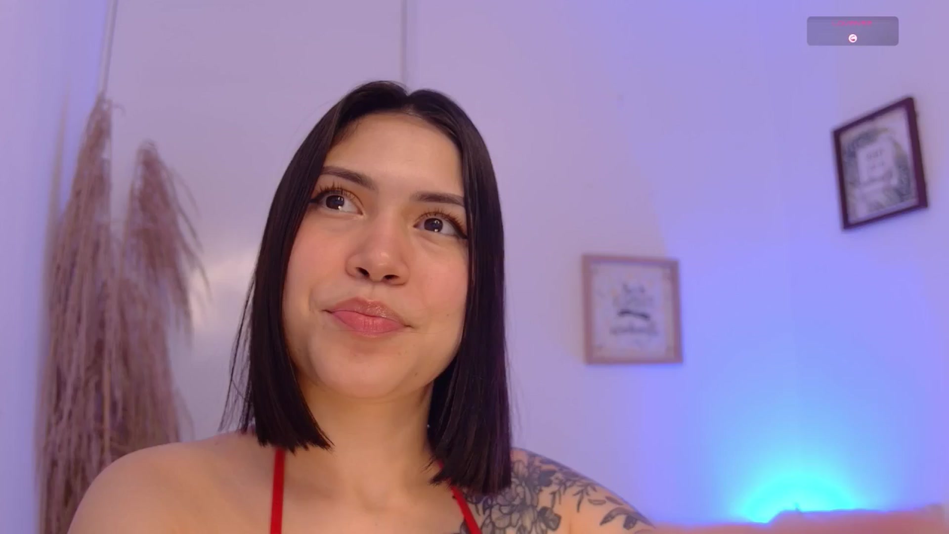 Gallery image thumbnail from angel_sweet9's myfreecams stream on, 03/09/2025, 21:14 image 6 of 20