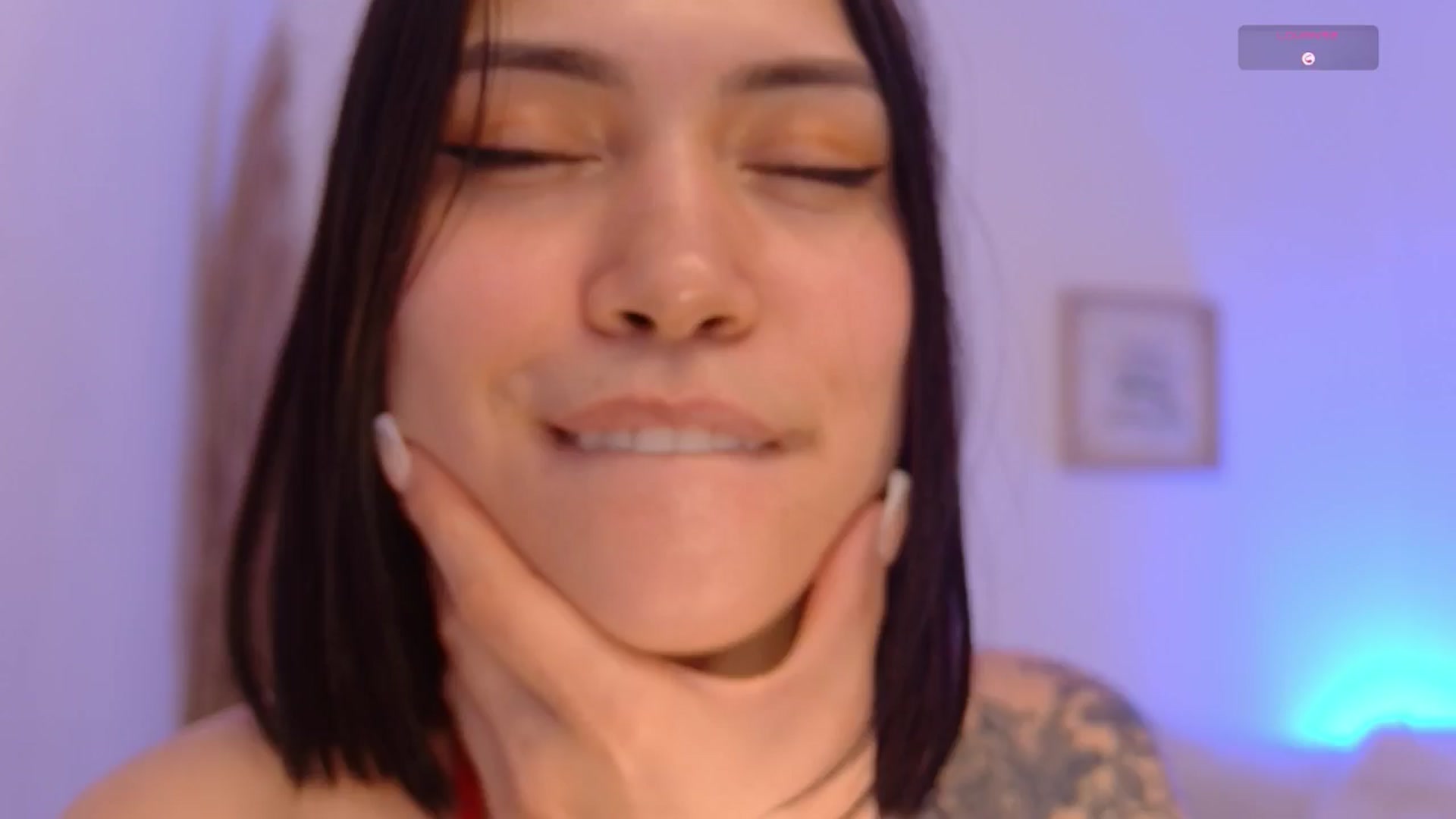 Gallery image thumbnail from angel_sweet9's myfreecams stream on, 03/09/2025, 23:21 image 11 of 20