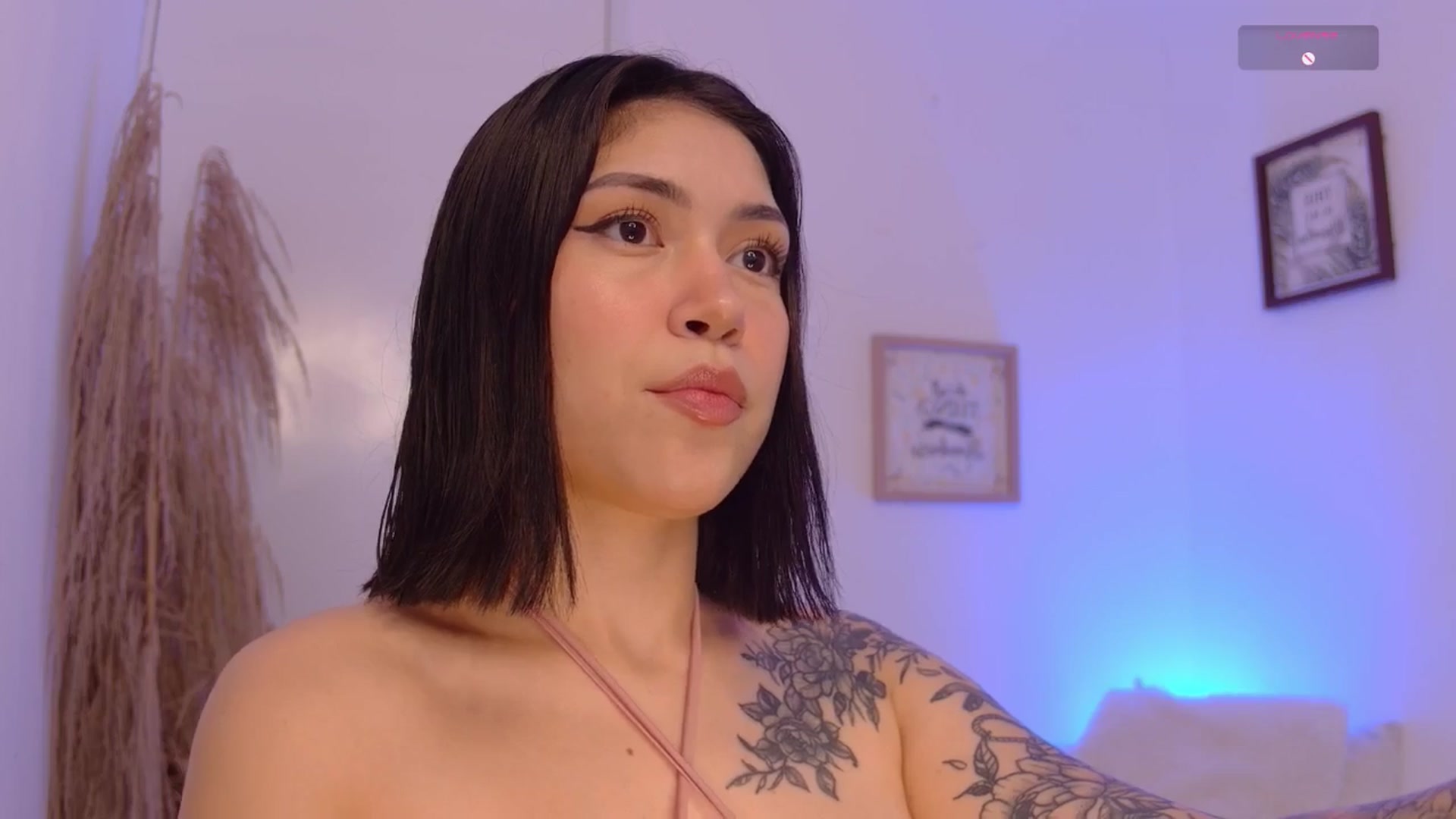 Gallery image thumbnail from angel_sweet9's myfreecams stream on, 03/10/2025, 14:54 image 9 of 20