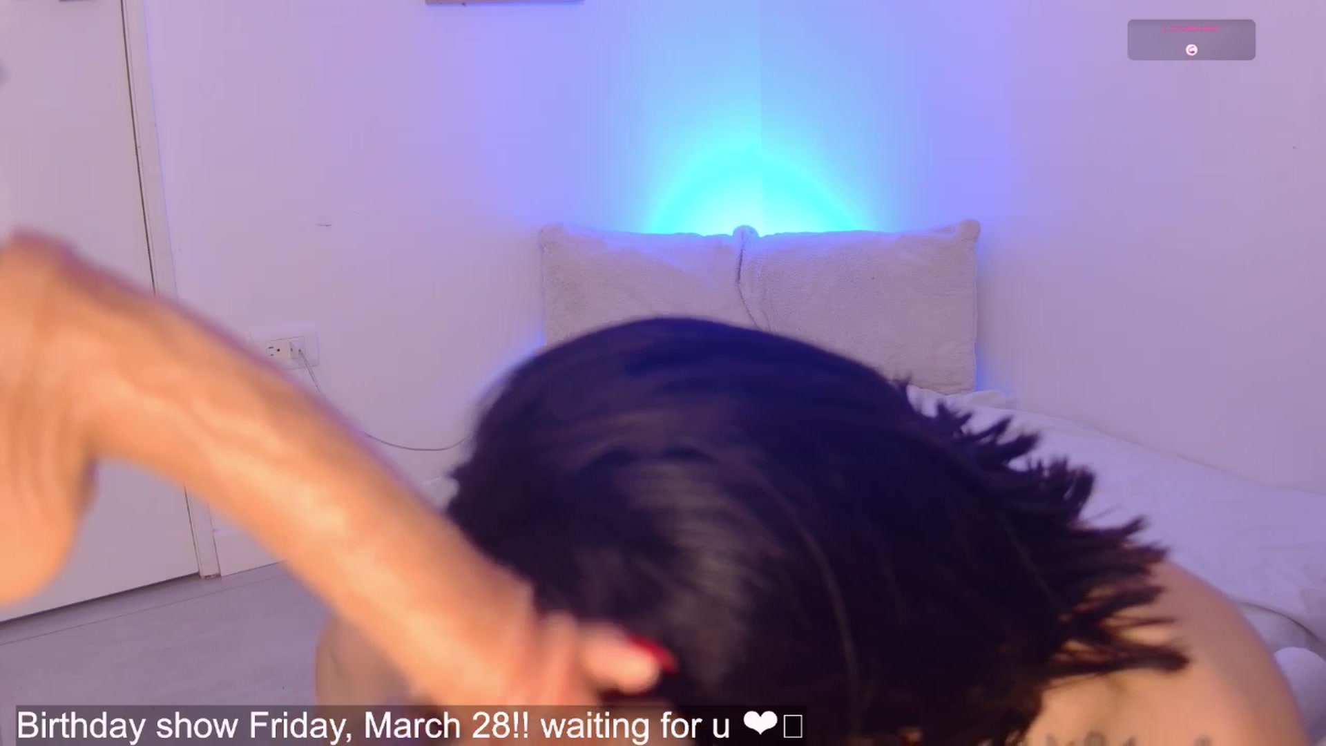 Gallery image thumbnail from angel_sweet9's myfreecams stream on, 03/25/2025, 19:51 image 19 of 20
