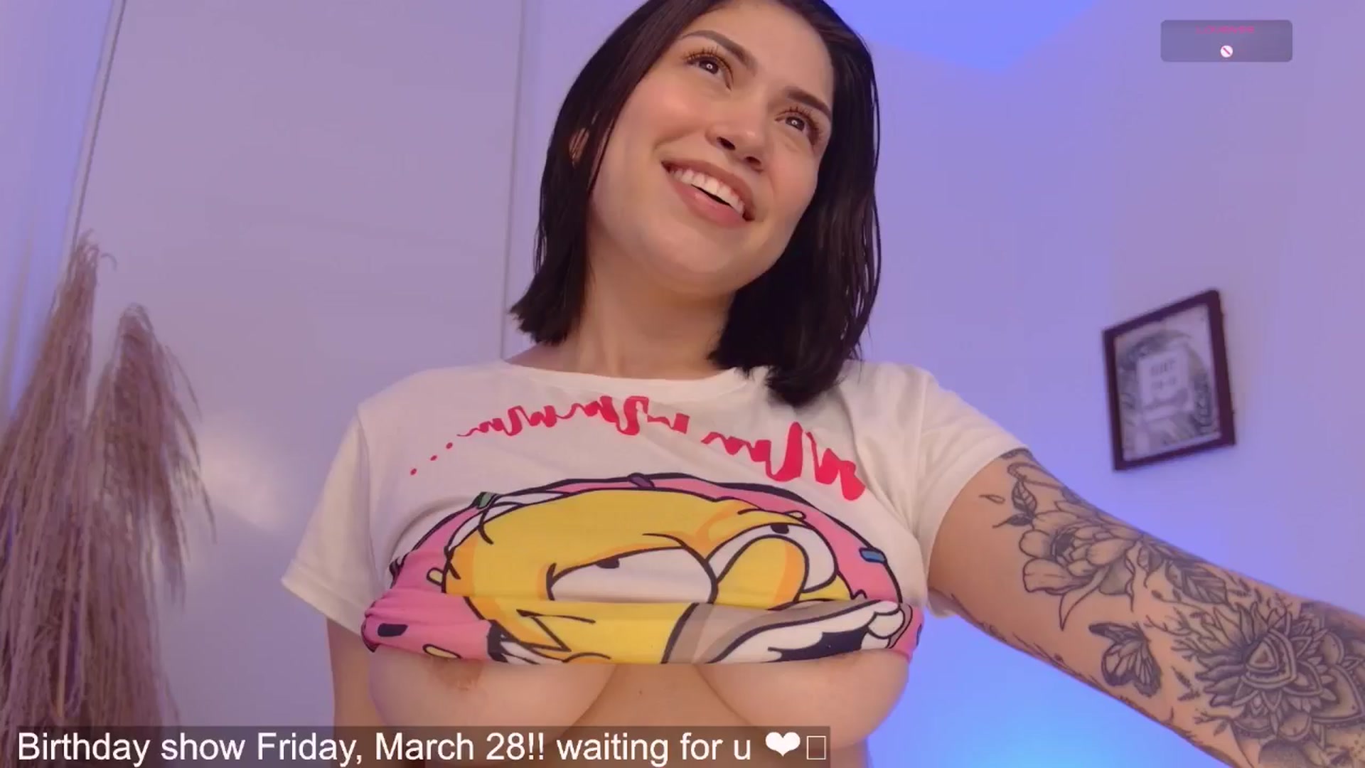 Gallery image thumbnail from angel_sweet9's myfreecams stream on, 03/26/2025, 13:10 image 10 of 20