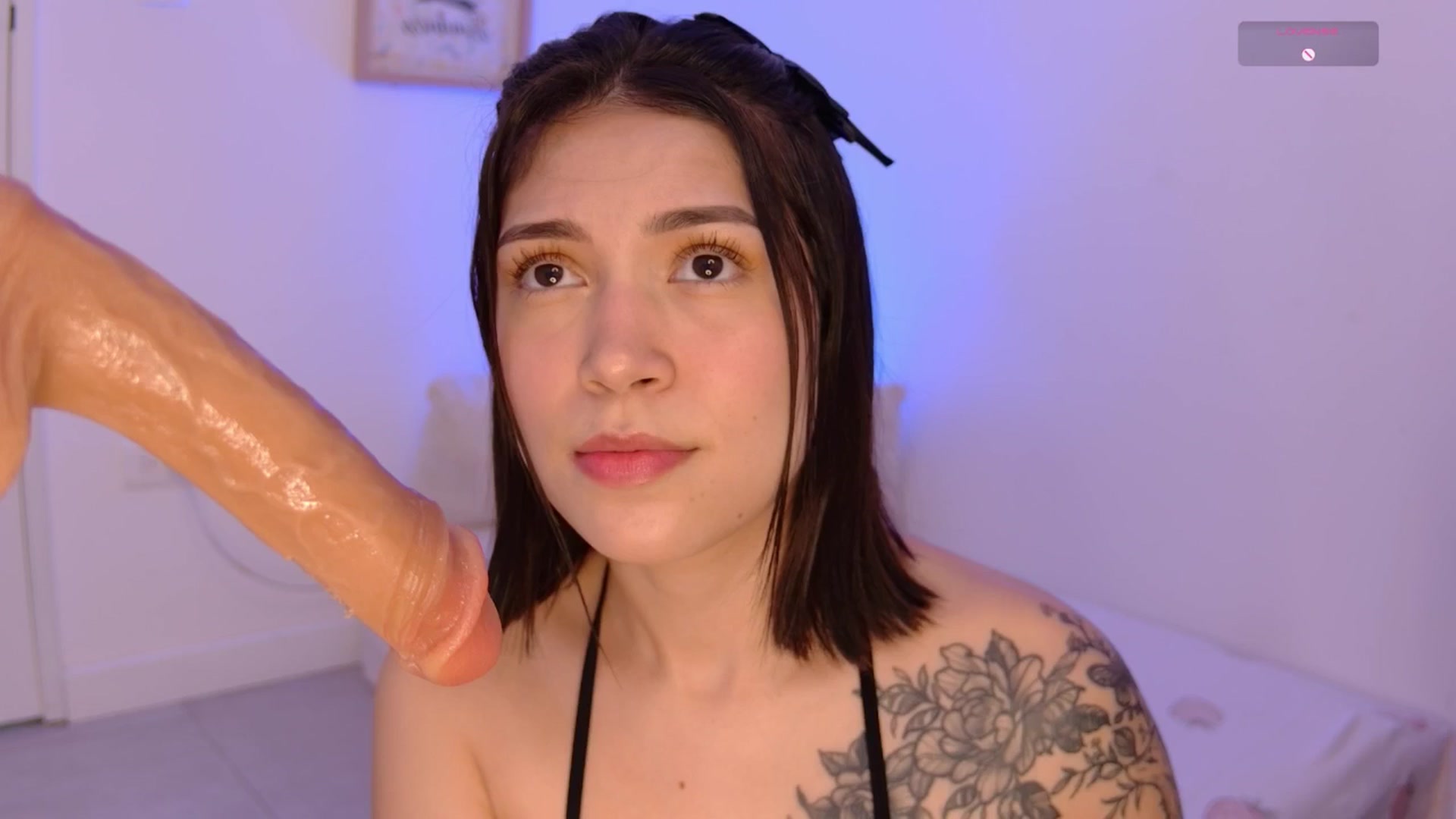 Gallery image thumbnail from angel_sweet9's myfreecams stream on, 04/02/2025, 16:07 image 16 of 20