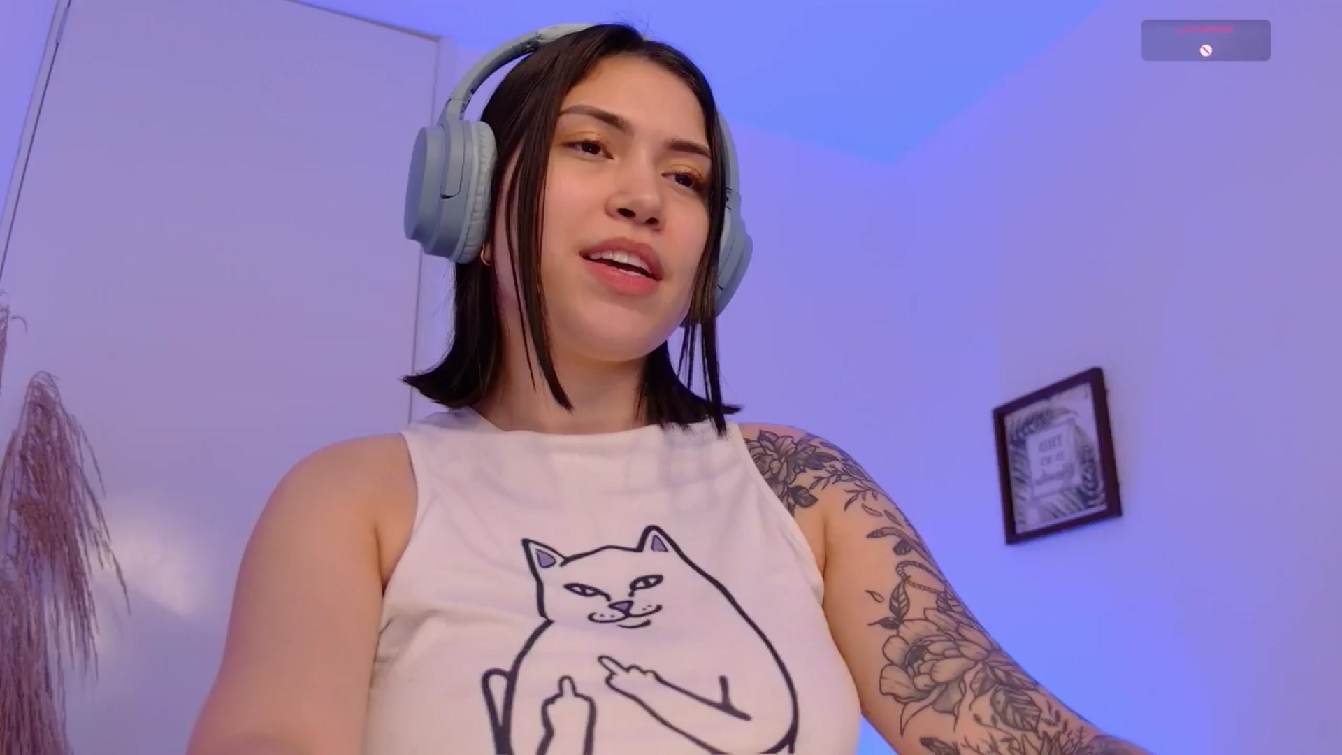 Gallery image thumbnail from angel_sweet9's myfreecams stream on, 04/02/2025, 23:49 image 2 of 20