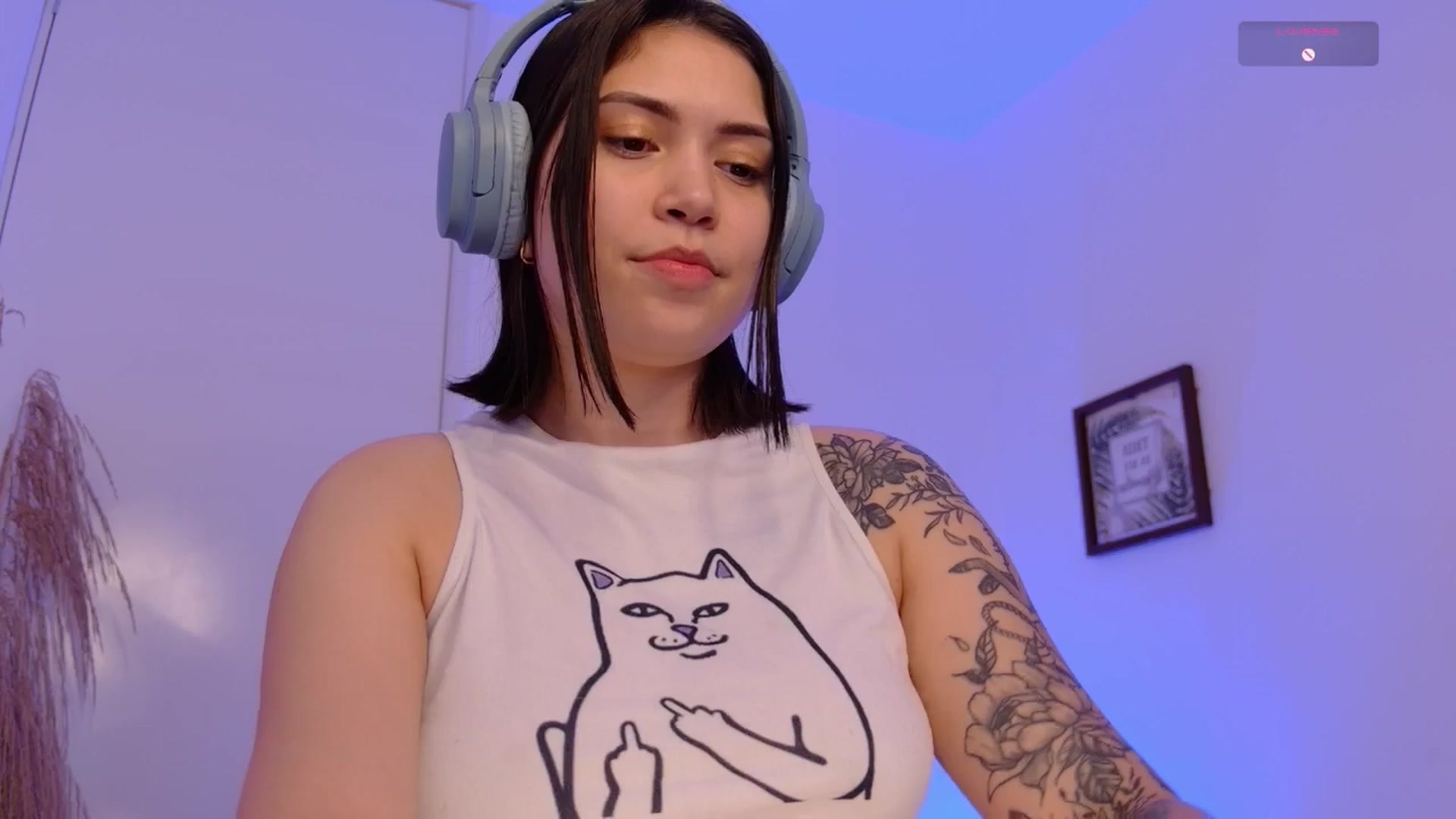 Gallery image thumbnail from angel_sweet9's myfreecams stream on, 04/02/2025, 23:49 image 3 of 20