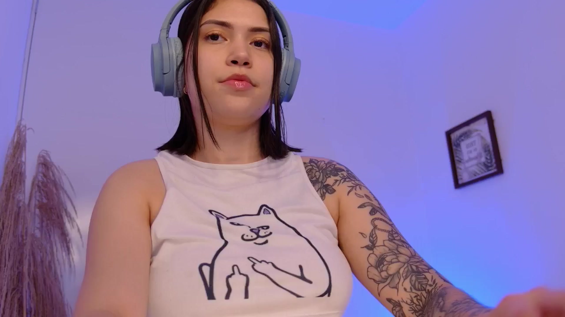 Gallery image thumbnail from angel_sweet9's myfreecams stream on, 04/03/2025, 24:22 image 9 of 20