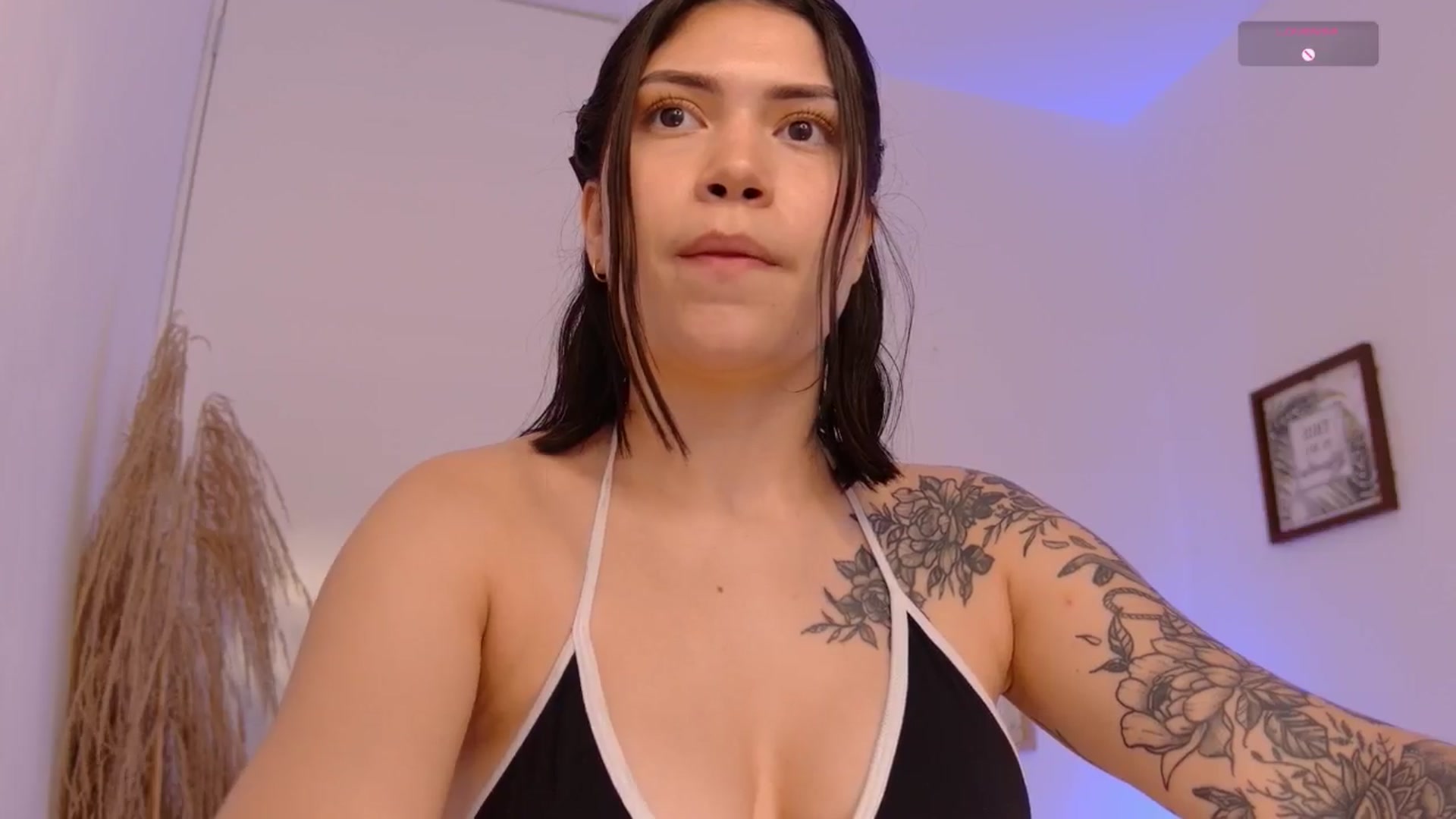 Gallery image thumbnail from angel_sweet9's myfreecams stream on, 04/17/2025, 16:19 image 20 of 20