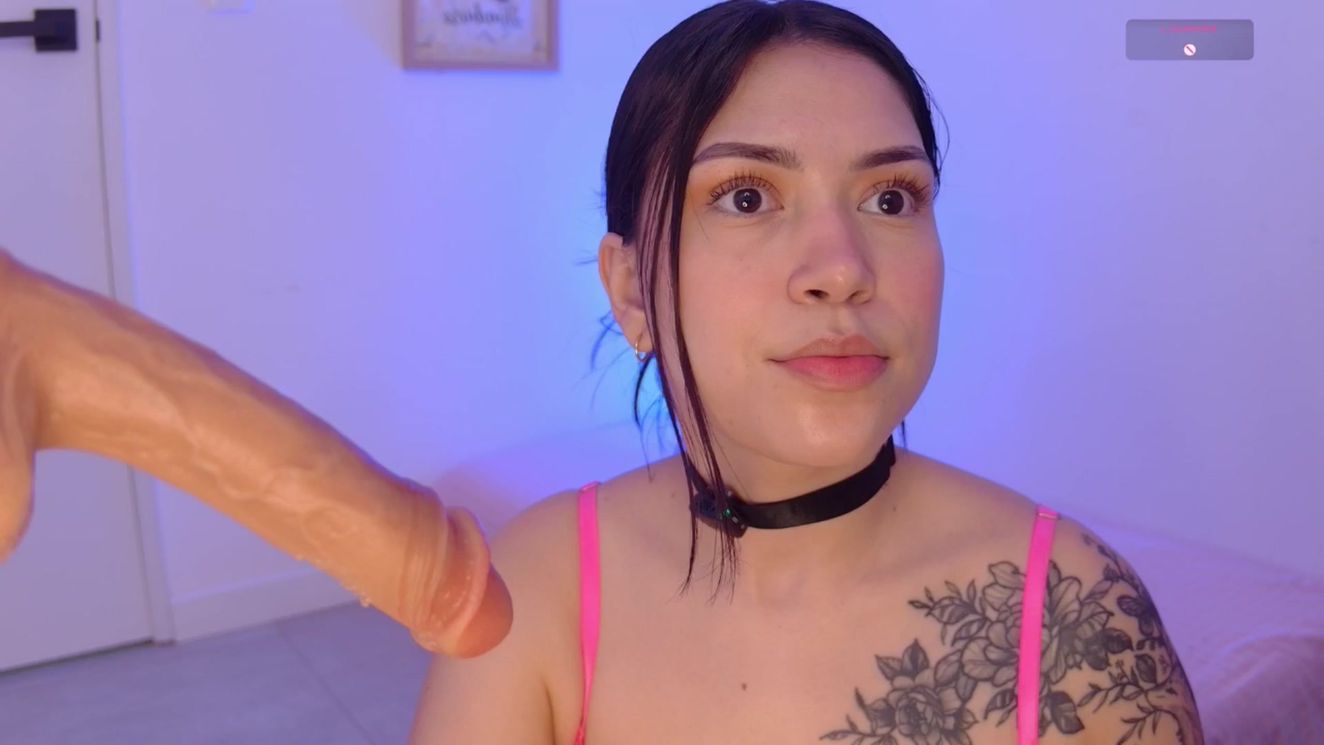 Gallery image thumbnail from angel_sweet9's myfreecams stream on, 04/19/2025, 14:45 image 12 of 20