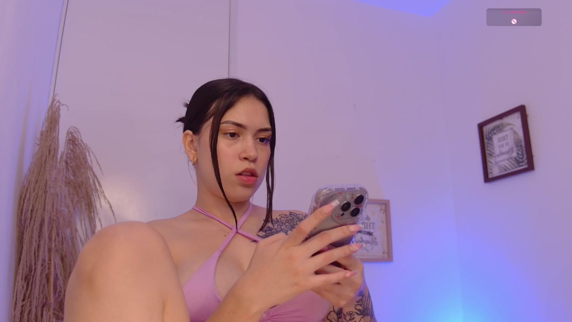 Gallery image thumbnail from angel_sweet9's myfreecams stream on, 04/21/2025, 16:03 image 12 of 20