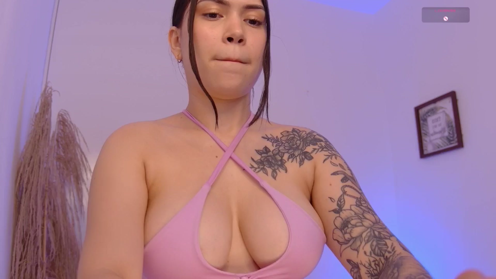 Gallery image thumbnail from angel_sweet9's myfreecams stream on, 04/21/2025, 16:03 image 11 of 20