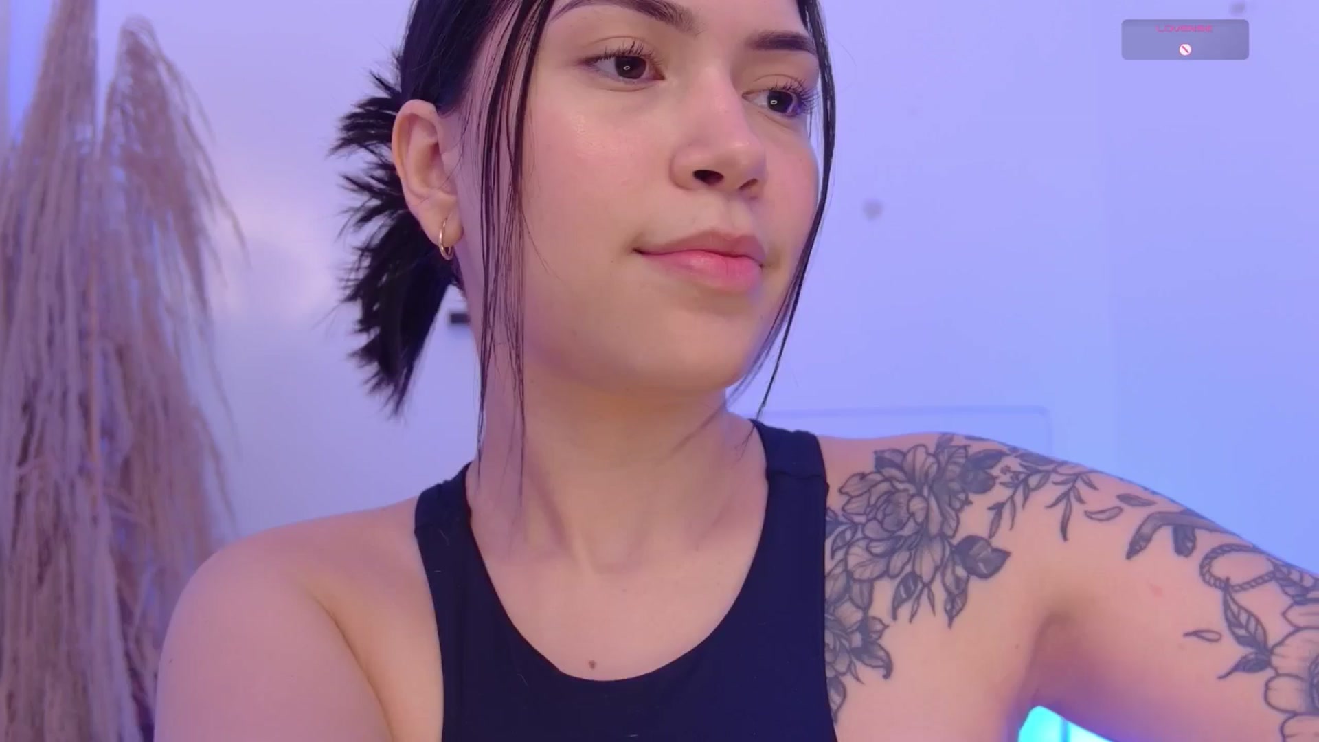 Gallery image thumbnail from angel_sweet9's myfreecams stream on, 04/24/2025, 15:55 image 3 of 20